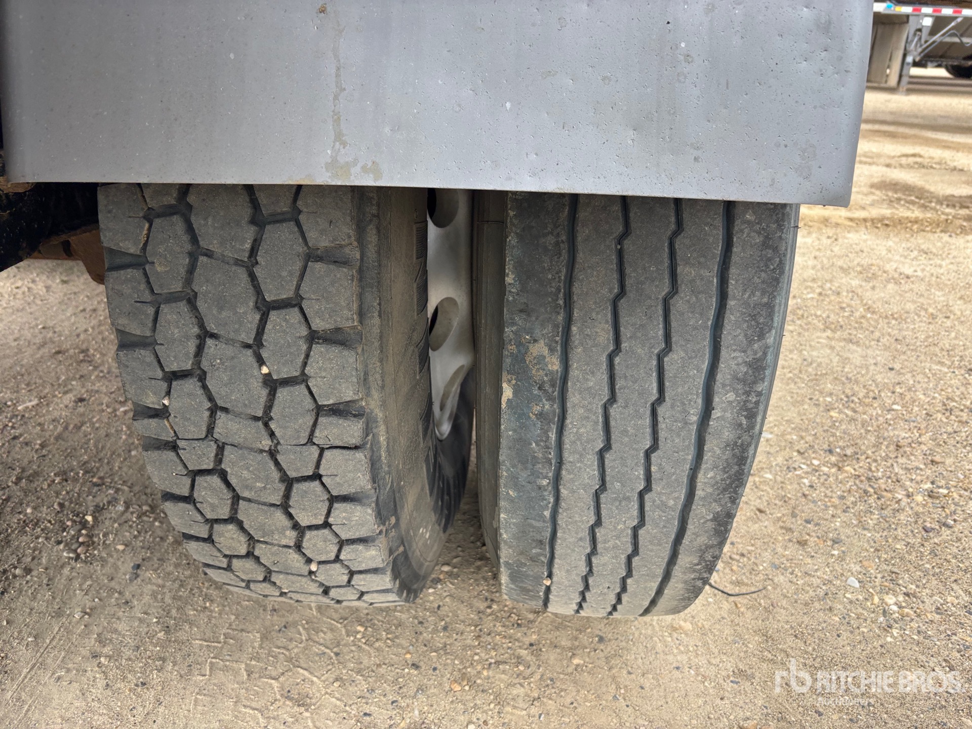 2017 Load King HGF28-3L