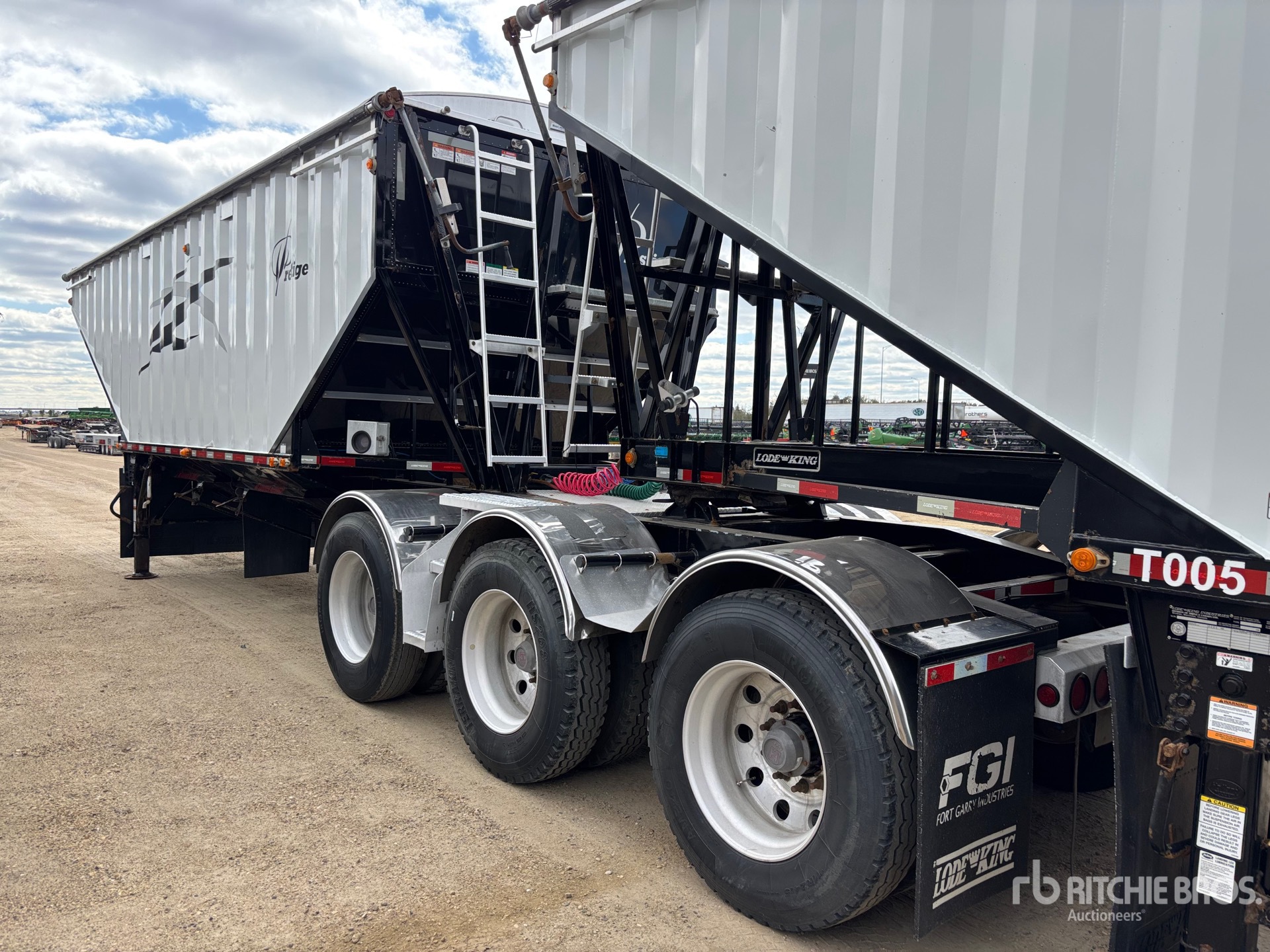 2017 Load King HGF28-3L