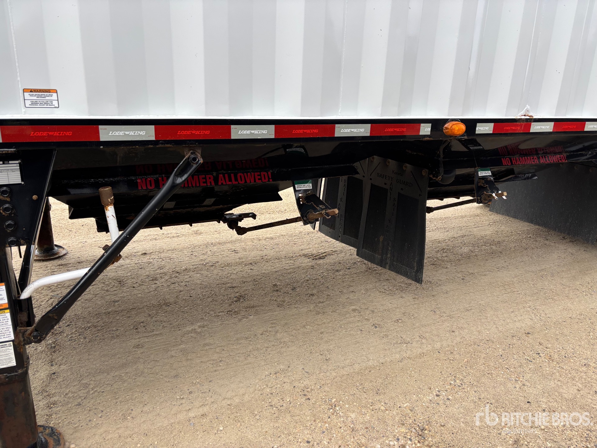 2017 Load King HGF28-3L