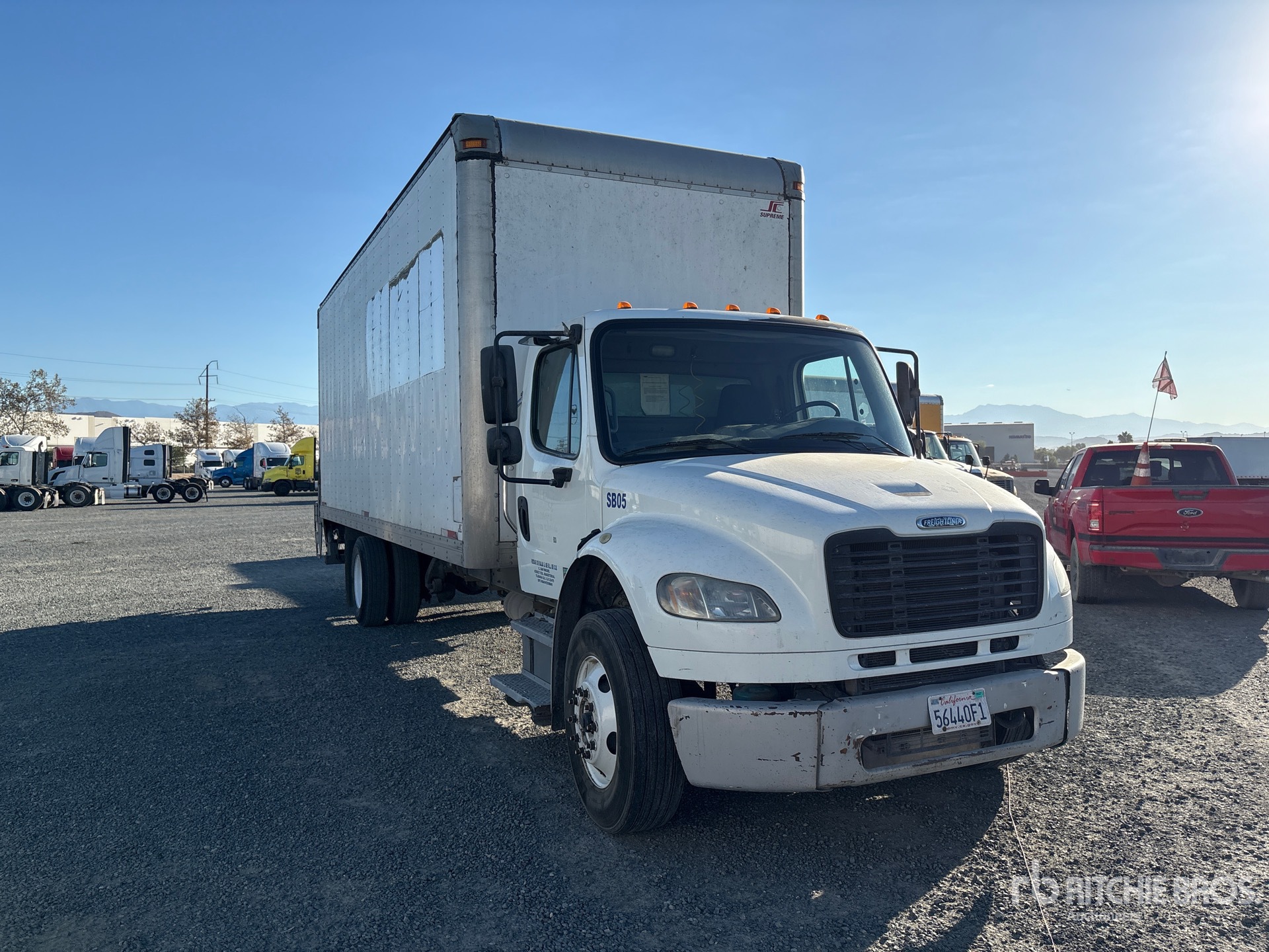 2013 Freightliner M2 106