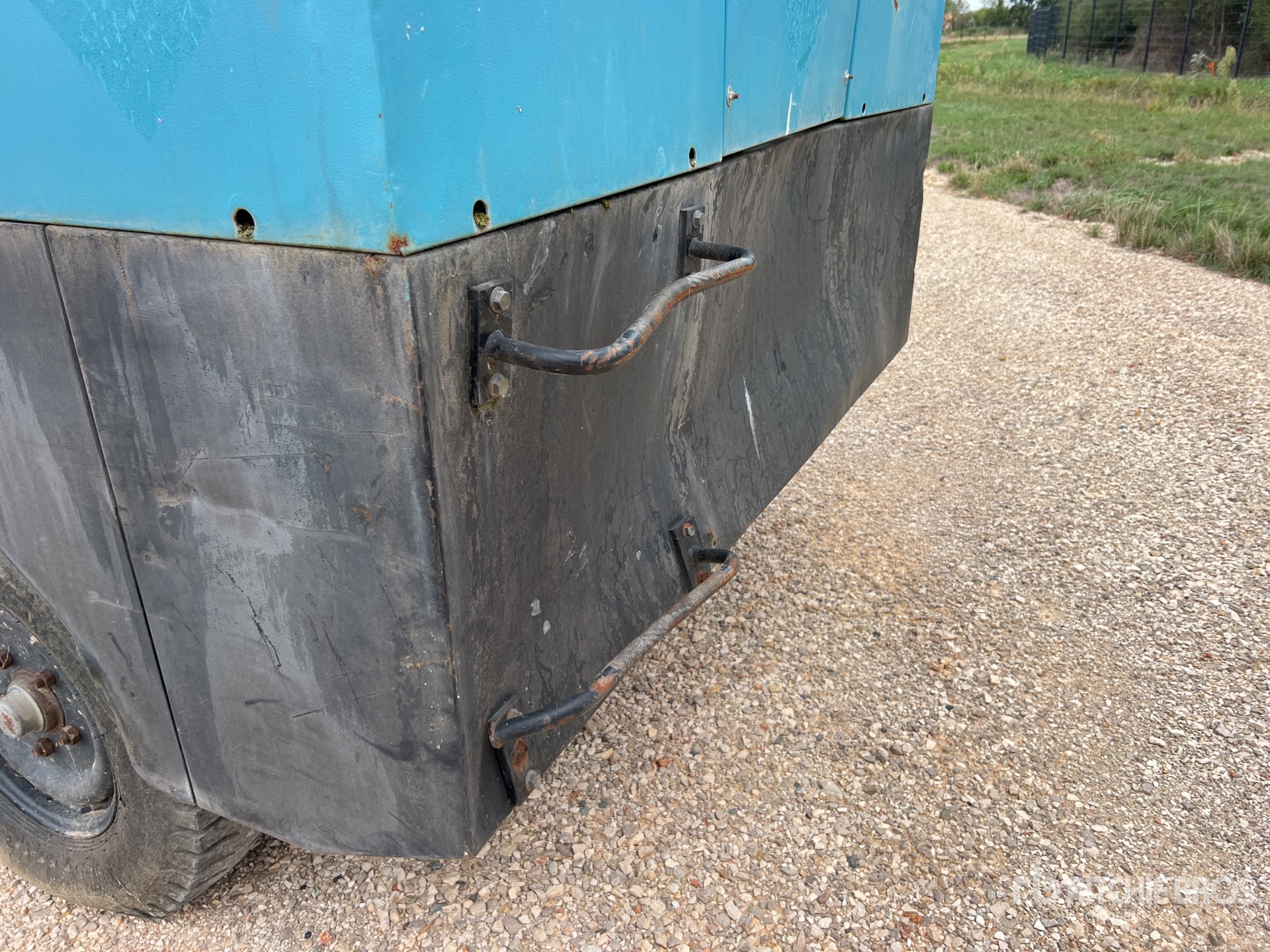 2005 Ingersoll Rand 12235