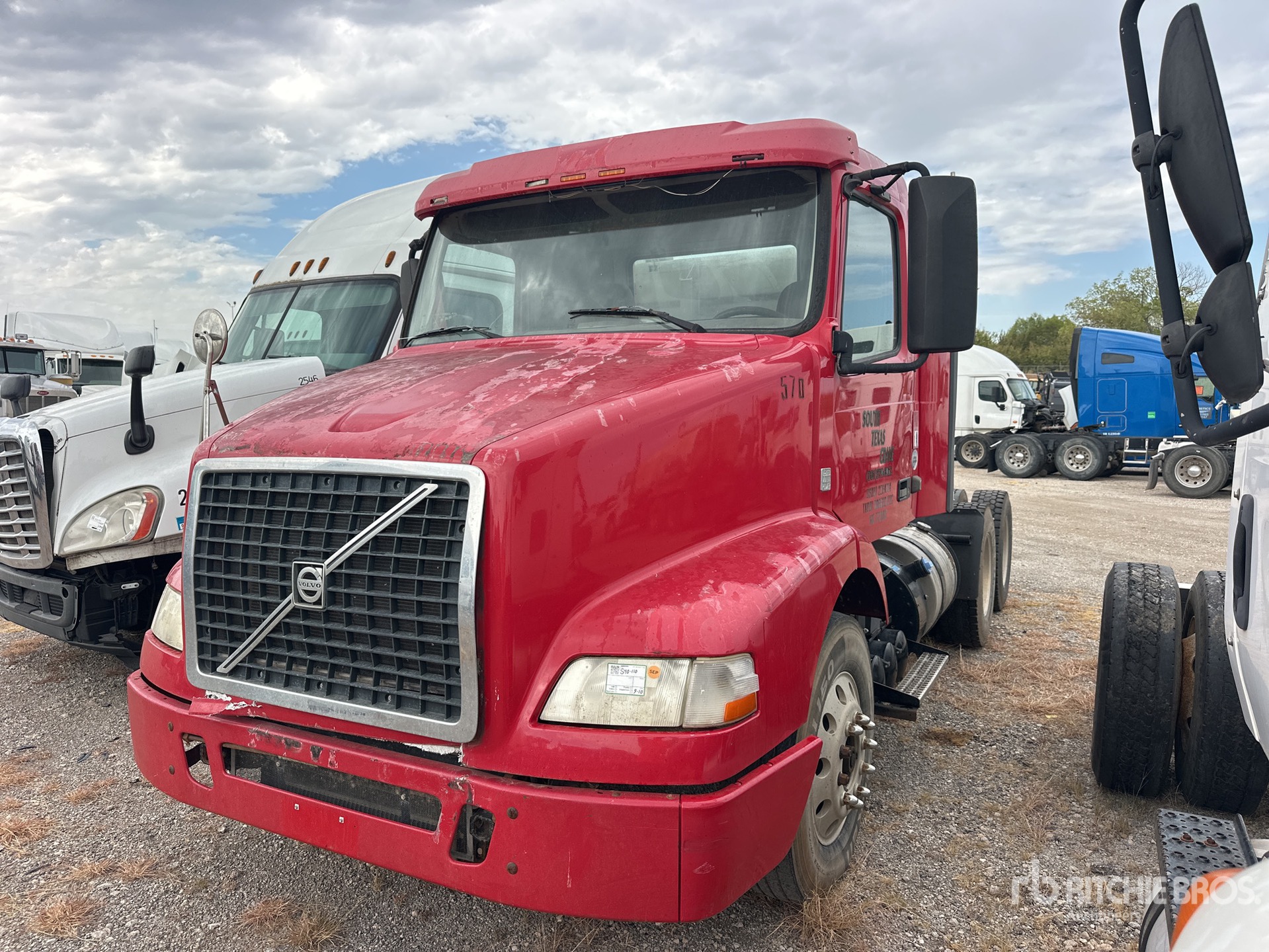 2014 Volvo VNM