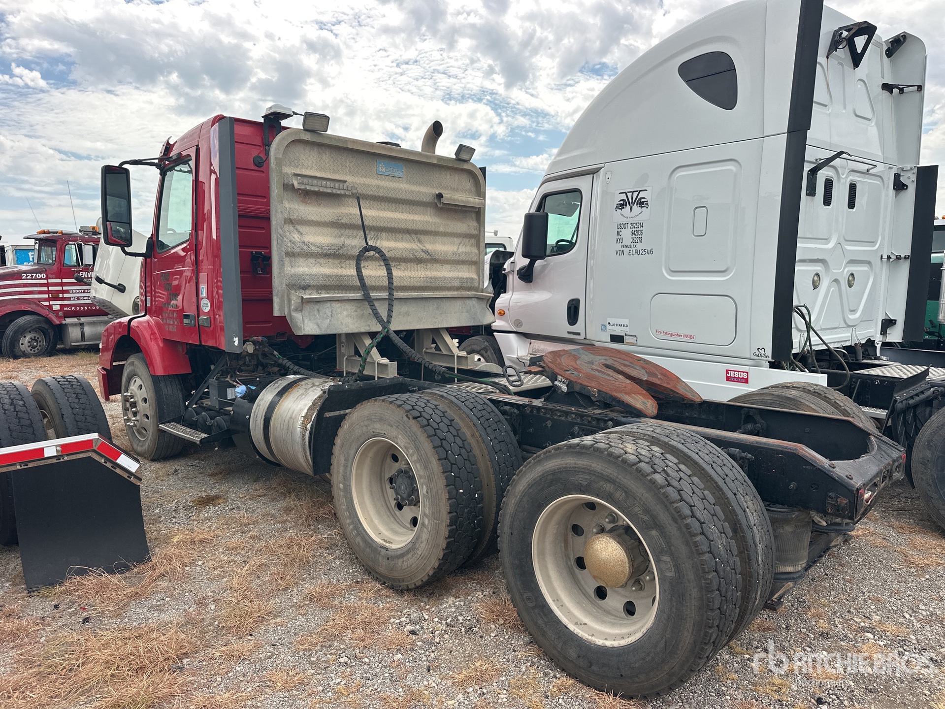2014 Volvo VNM