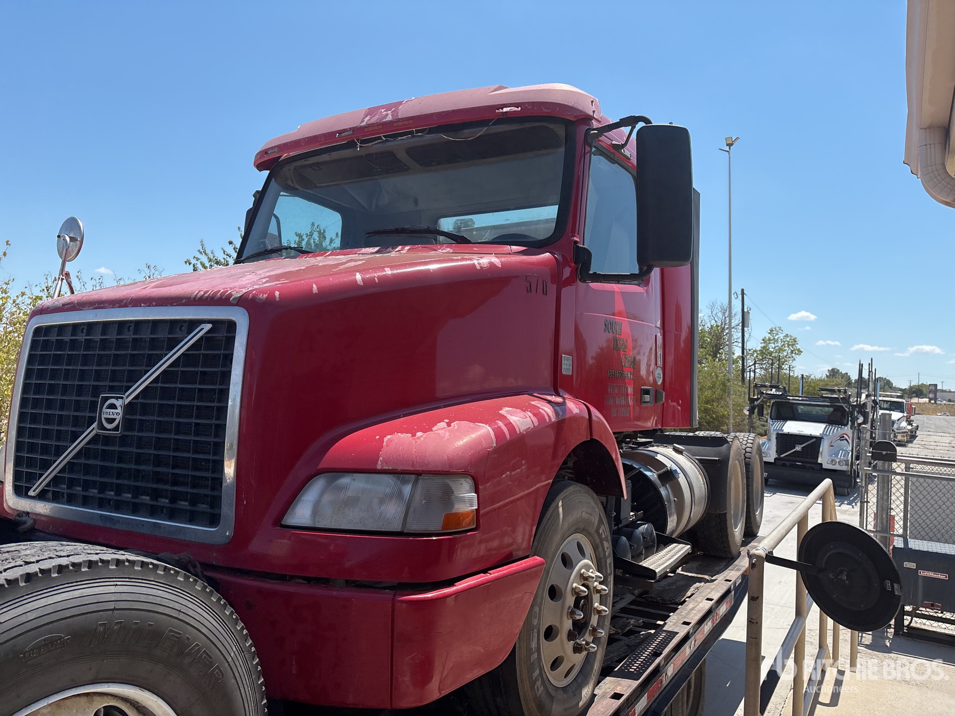 2014 Volvo VNM