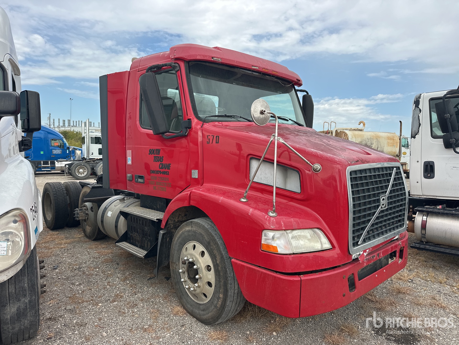 2014 Volvo VNM