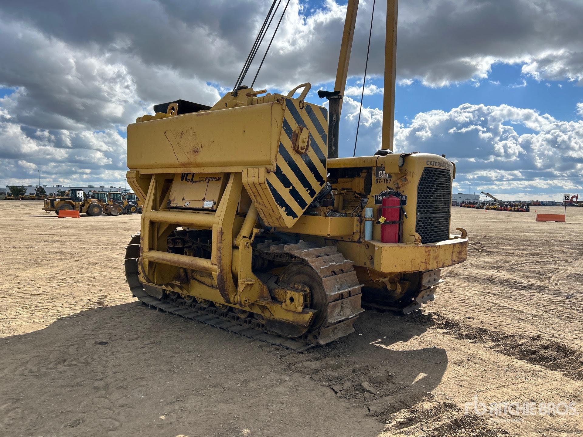 1967 Caterpillar 572E