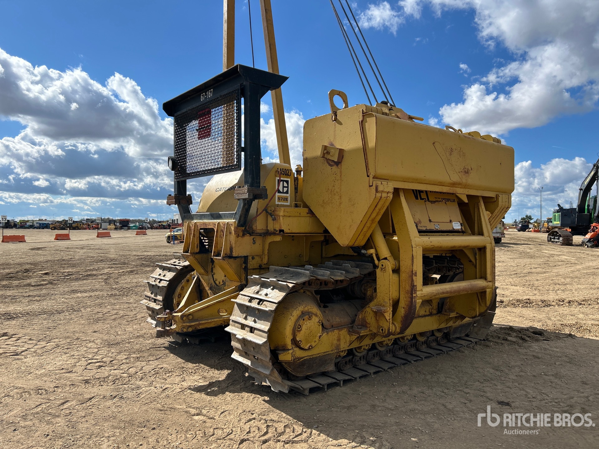 1967 Caterpillar 572E