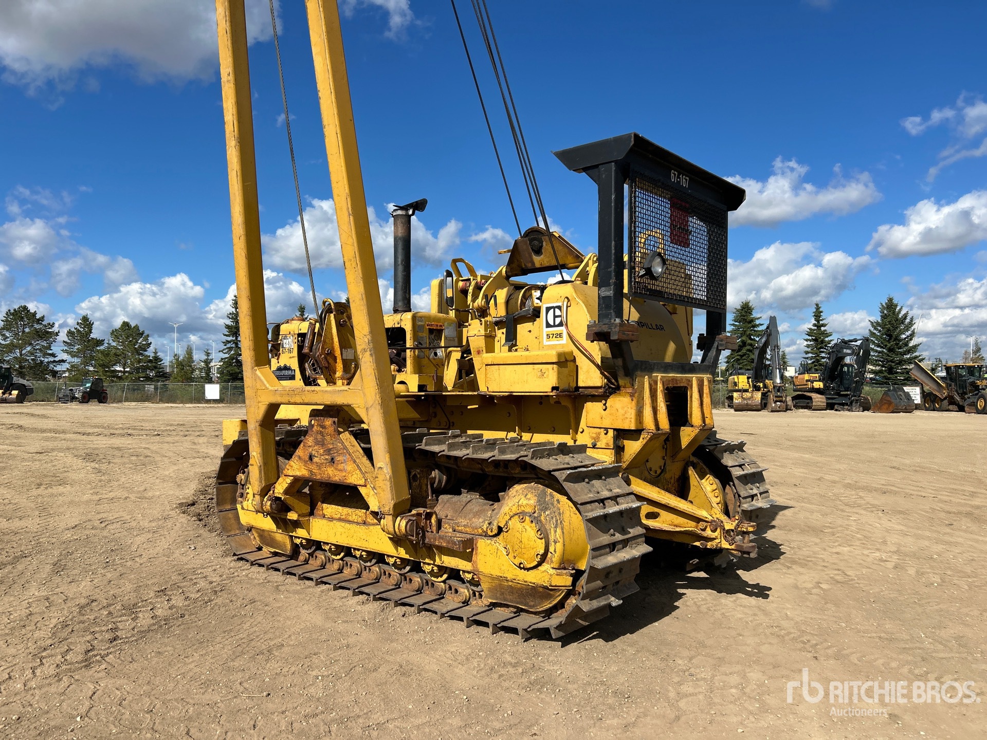 1967 Caterpillar 572E