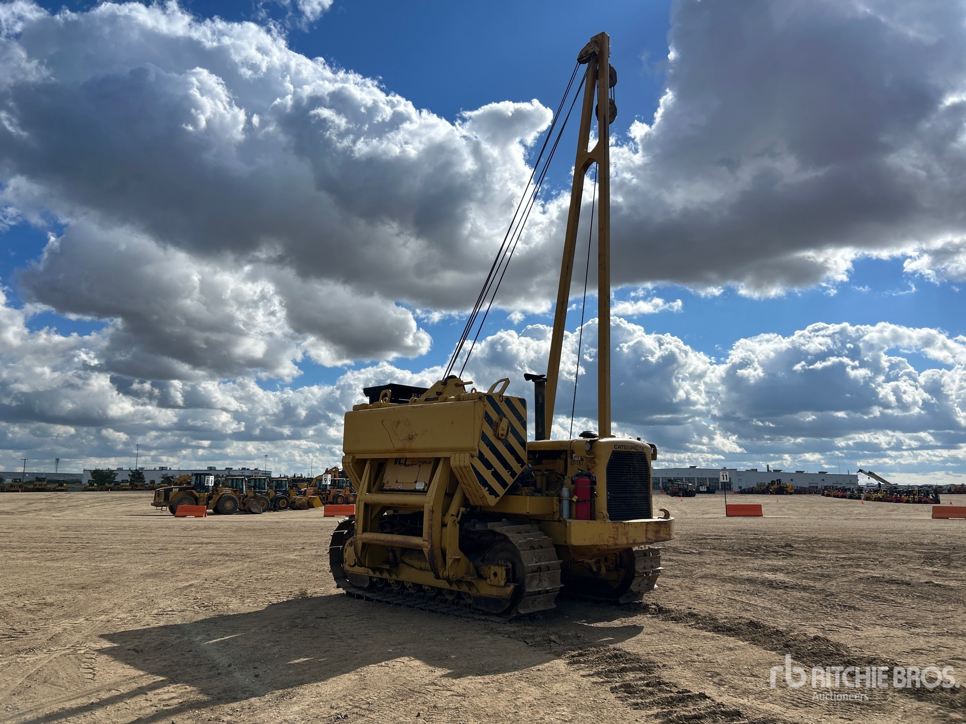 1967 Caterpillar 572E