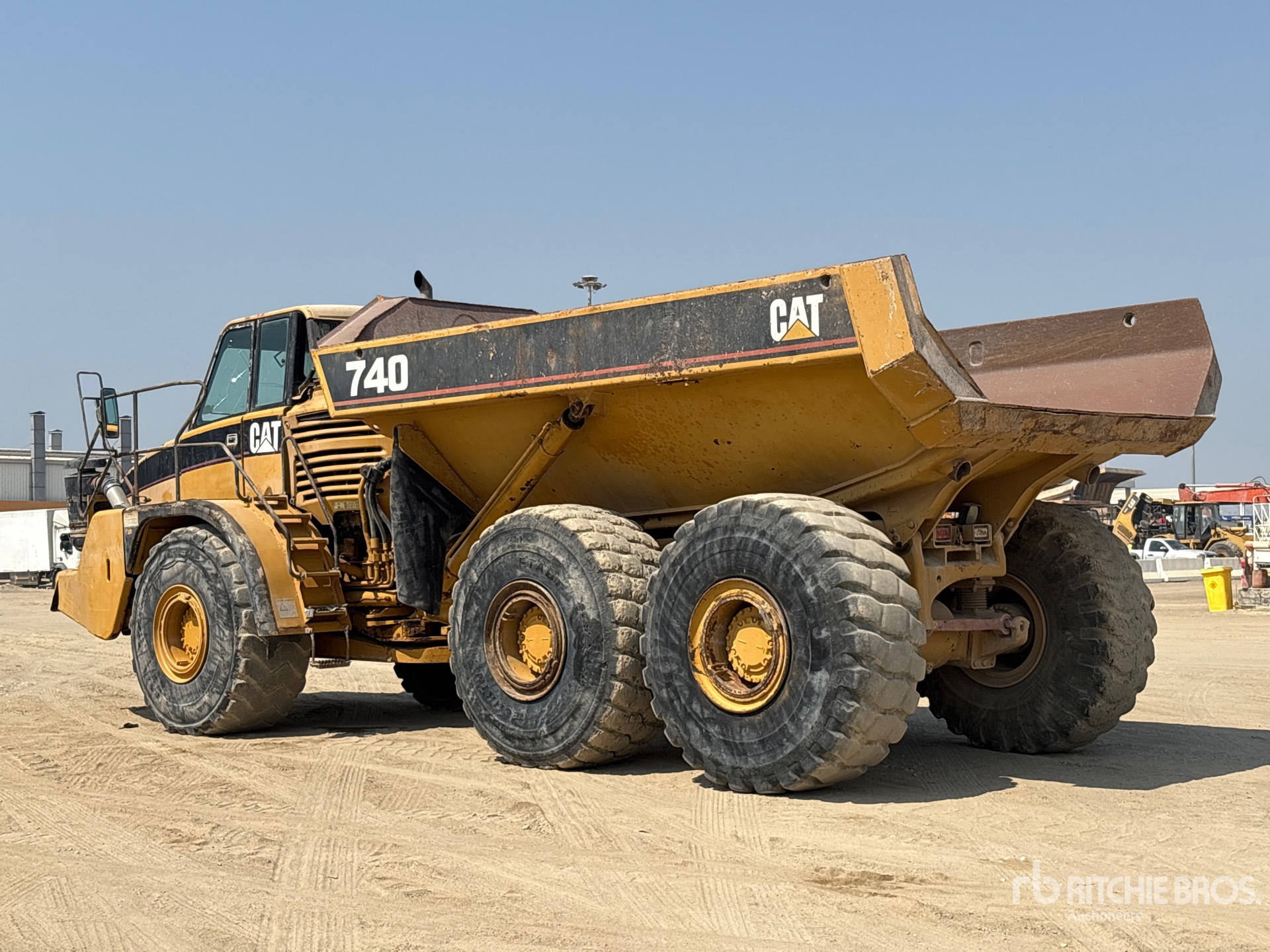 2003 Caterpillar 740