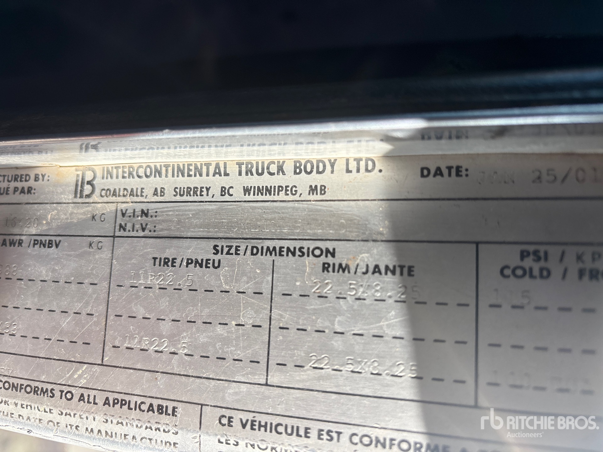 2001 Kenworth T300