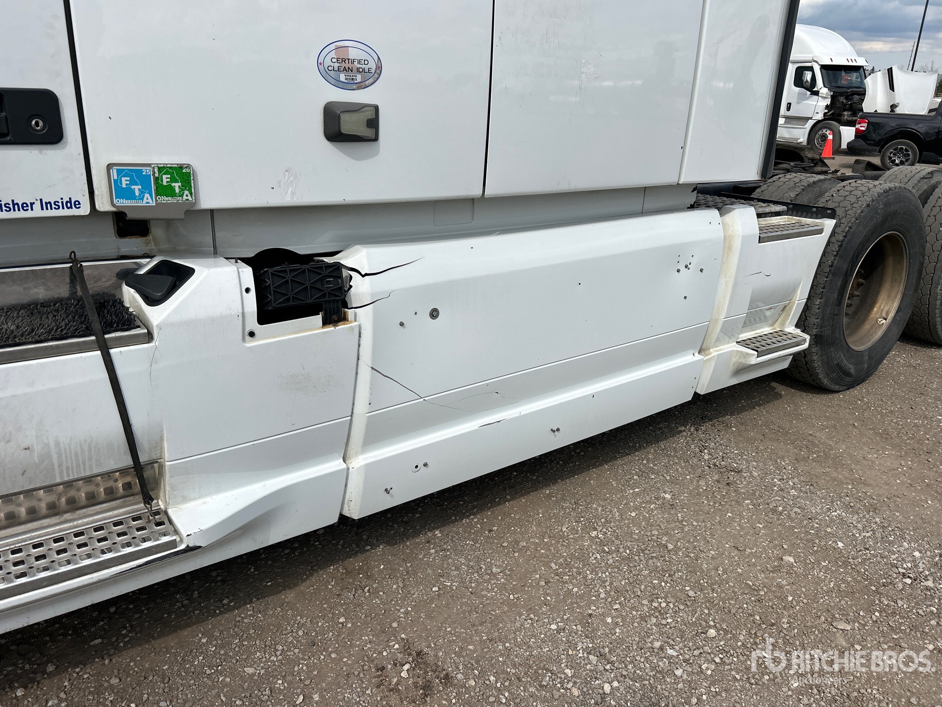 2020 Volvo VNL760