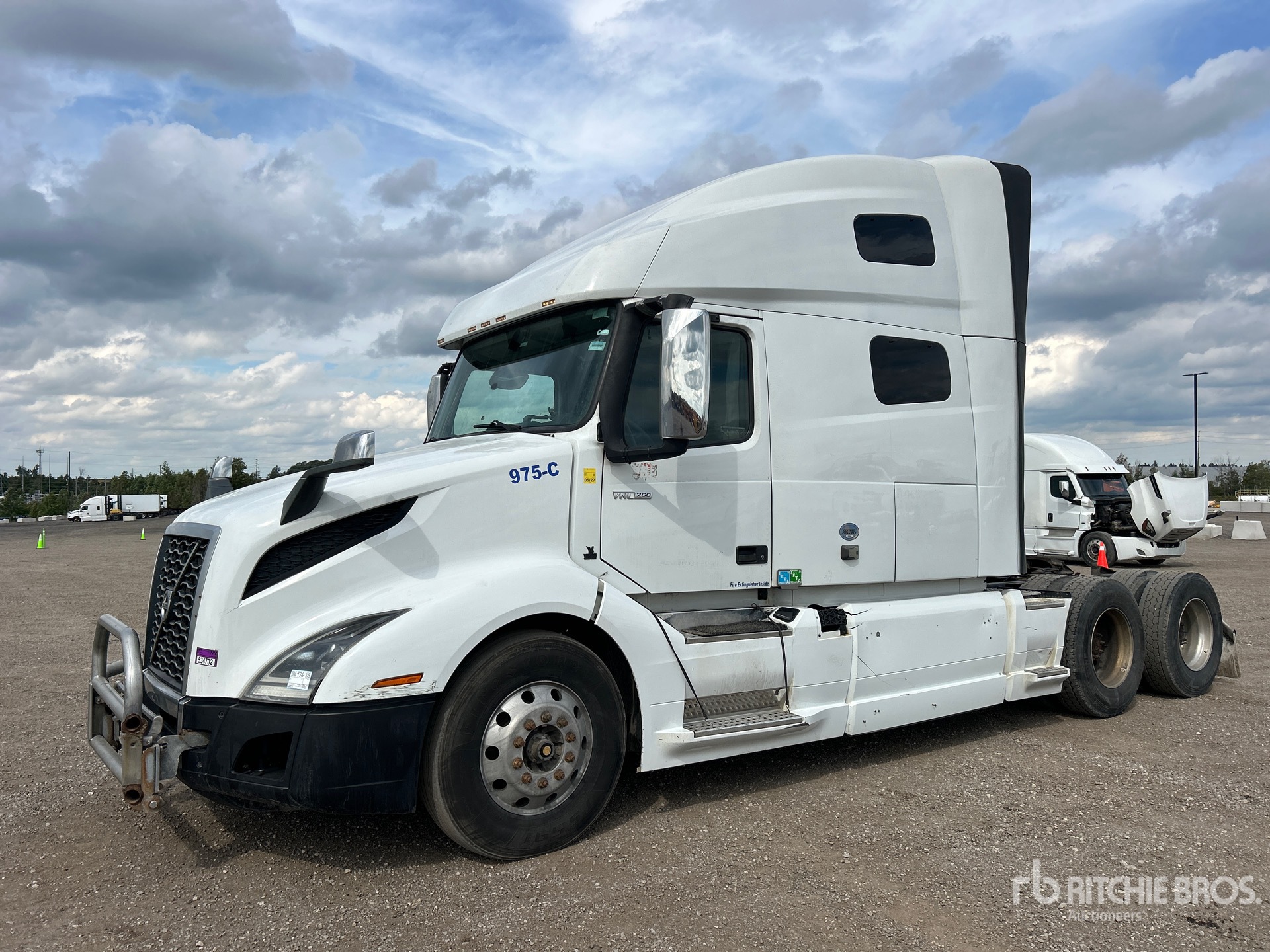 2020 Volvo VNL760
