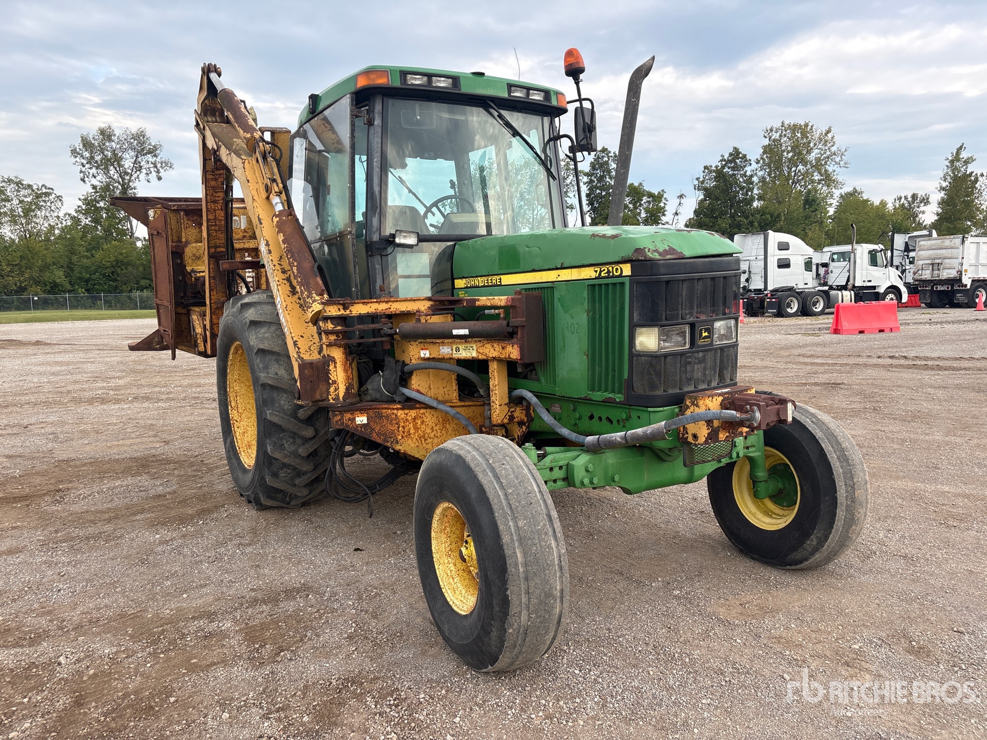 2001 John Deere 7210