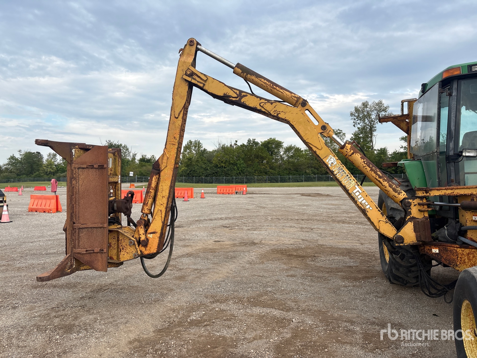 2001 John Deere 7210