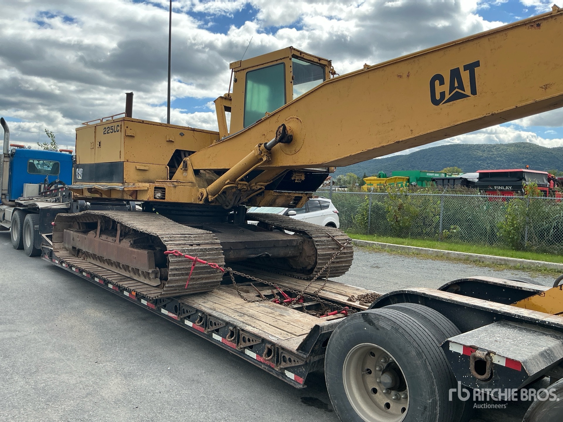 Photo of 1986 Caterpillar 225LC