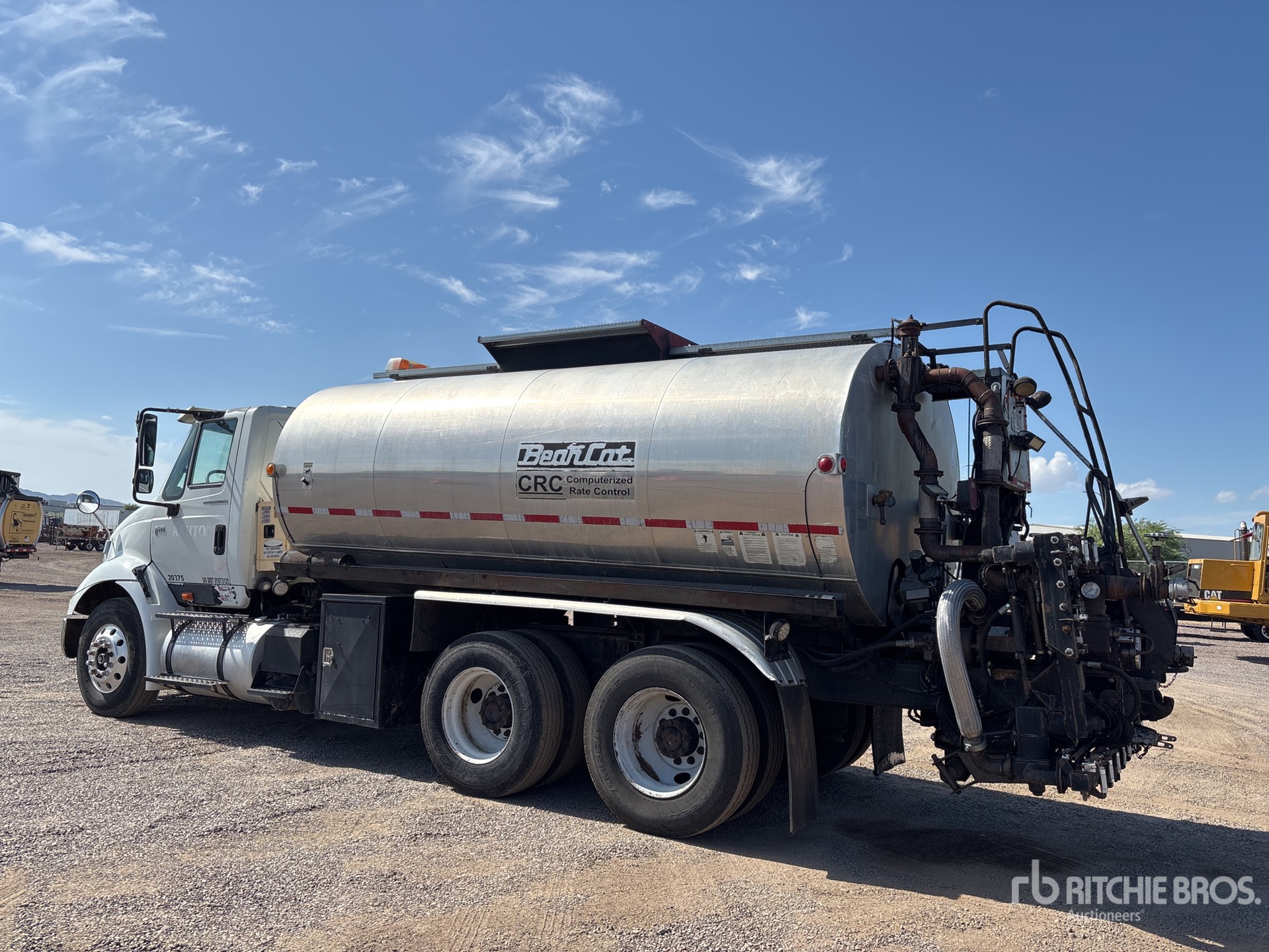 2005 International 8600