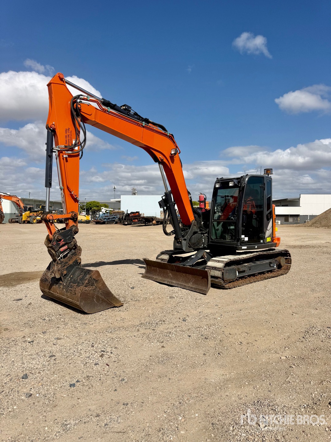 2021 Hitachi ZX85USB-5A
