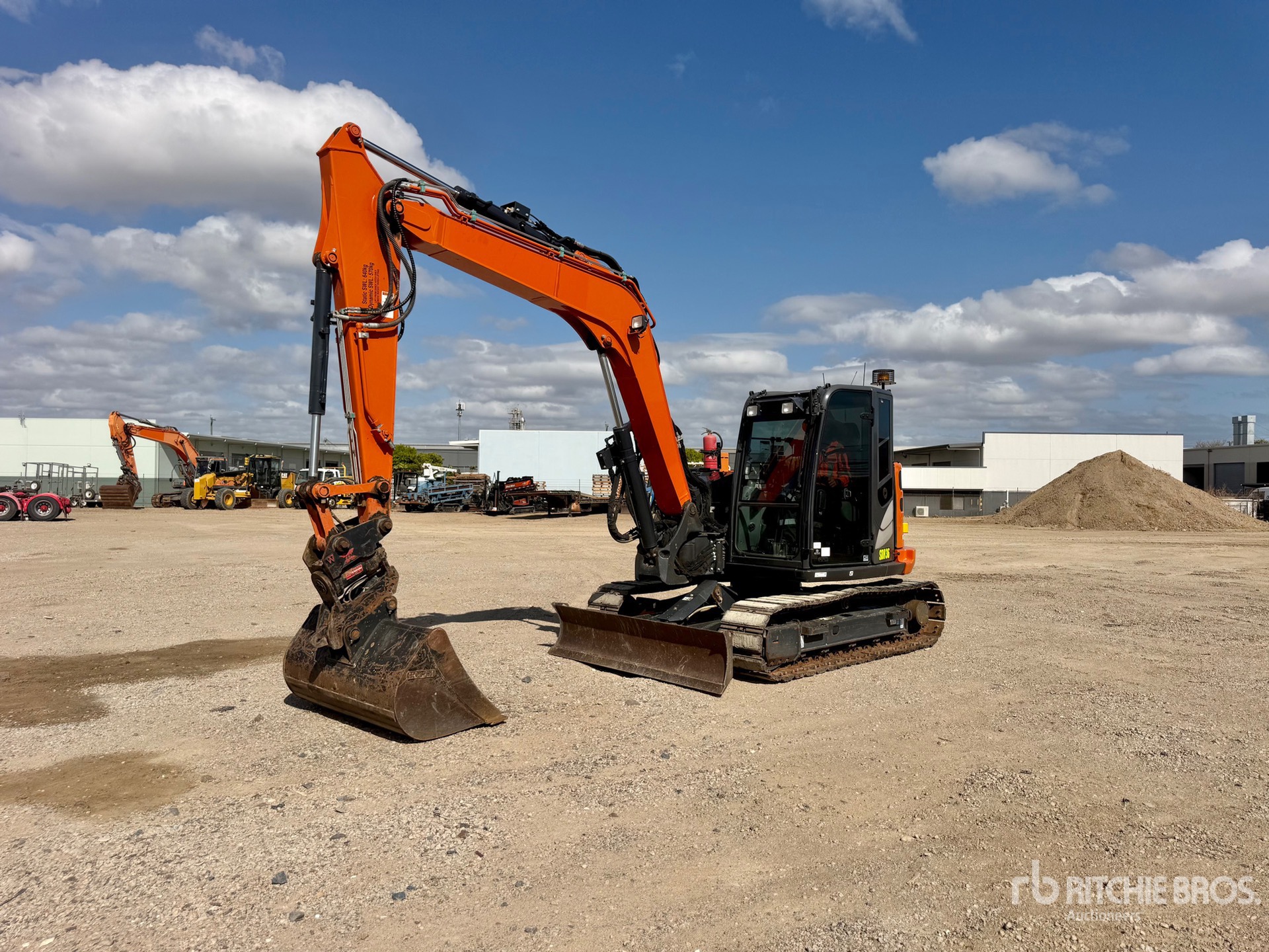 2021 Hitachi ZX85USB-5A