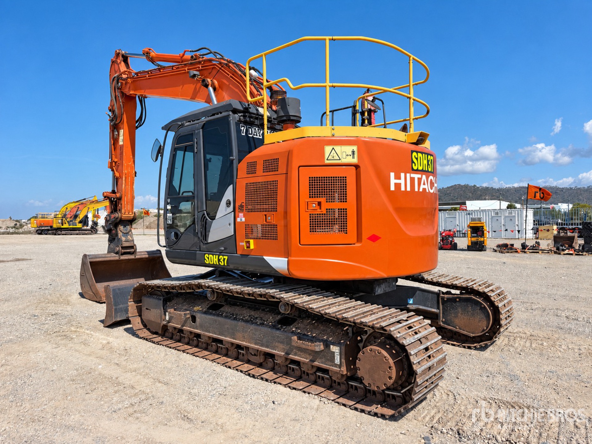 2021 Hitachi ZX225USLC-5B
