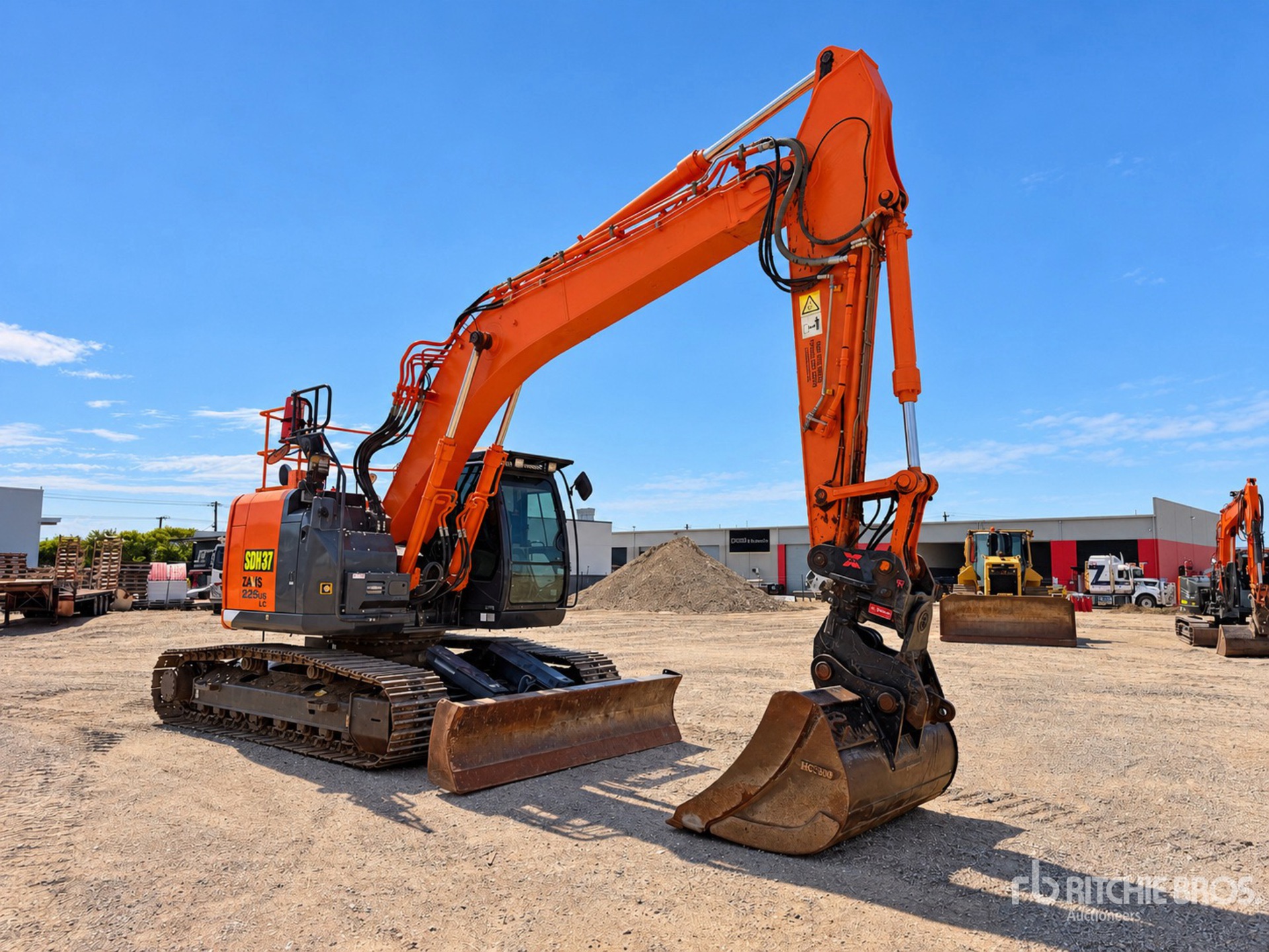 2021 Hitachi ZX225USLC-5B
