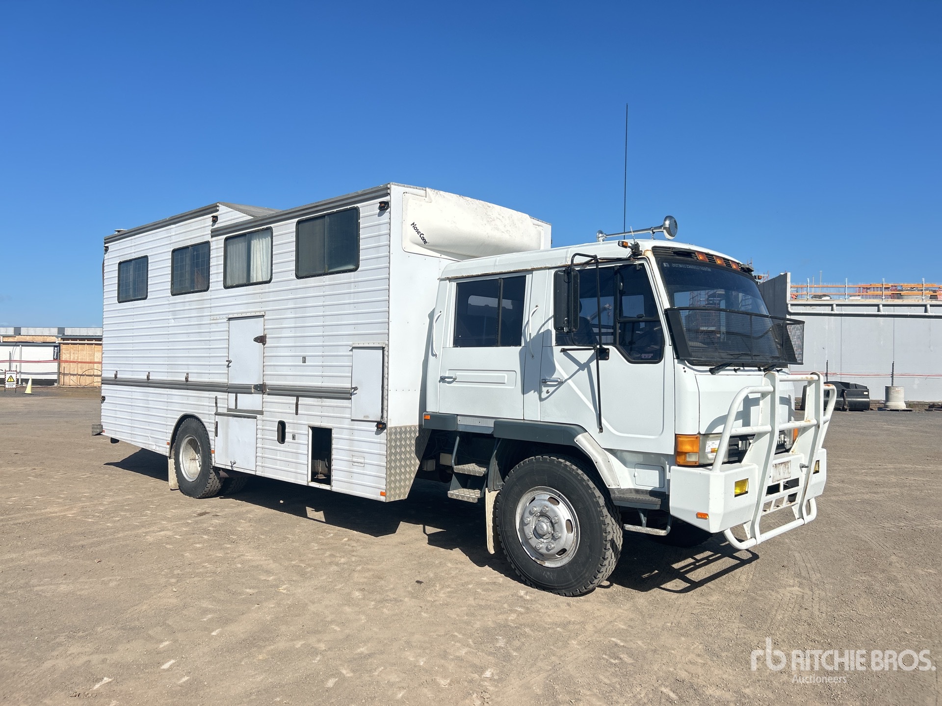 1986 Mitsubishi FM515
