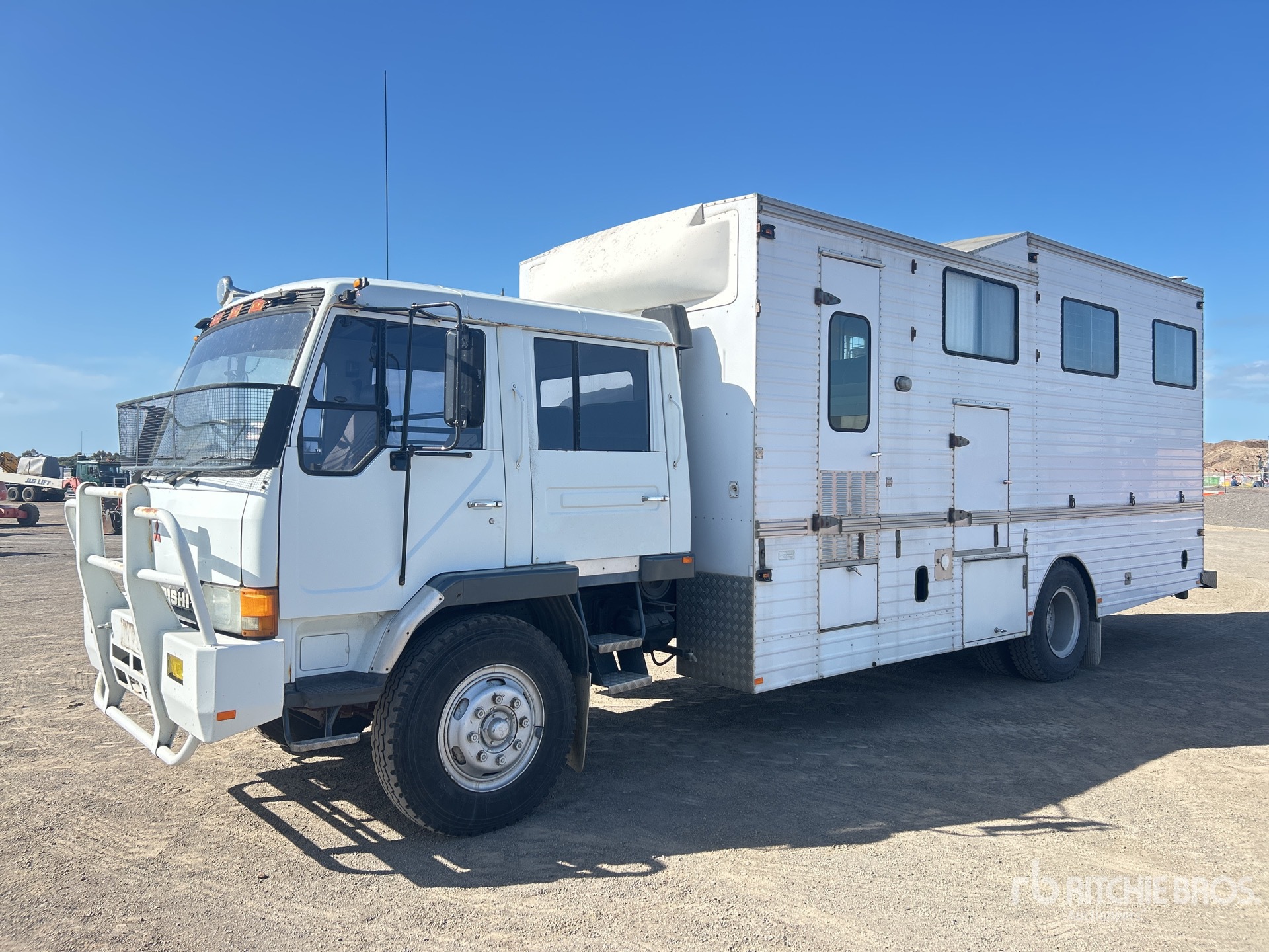 1986 Mitsubishi FM515