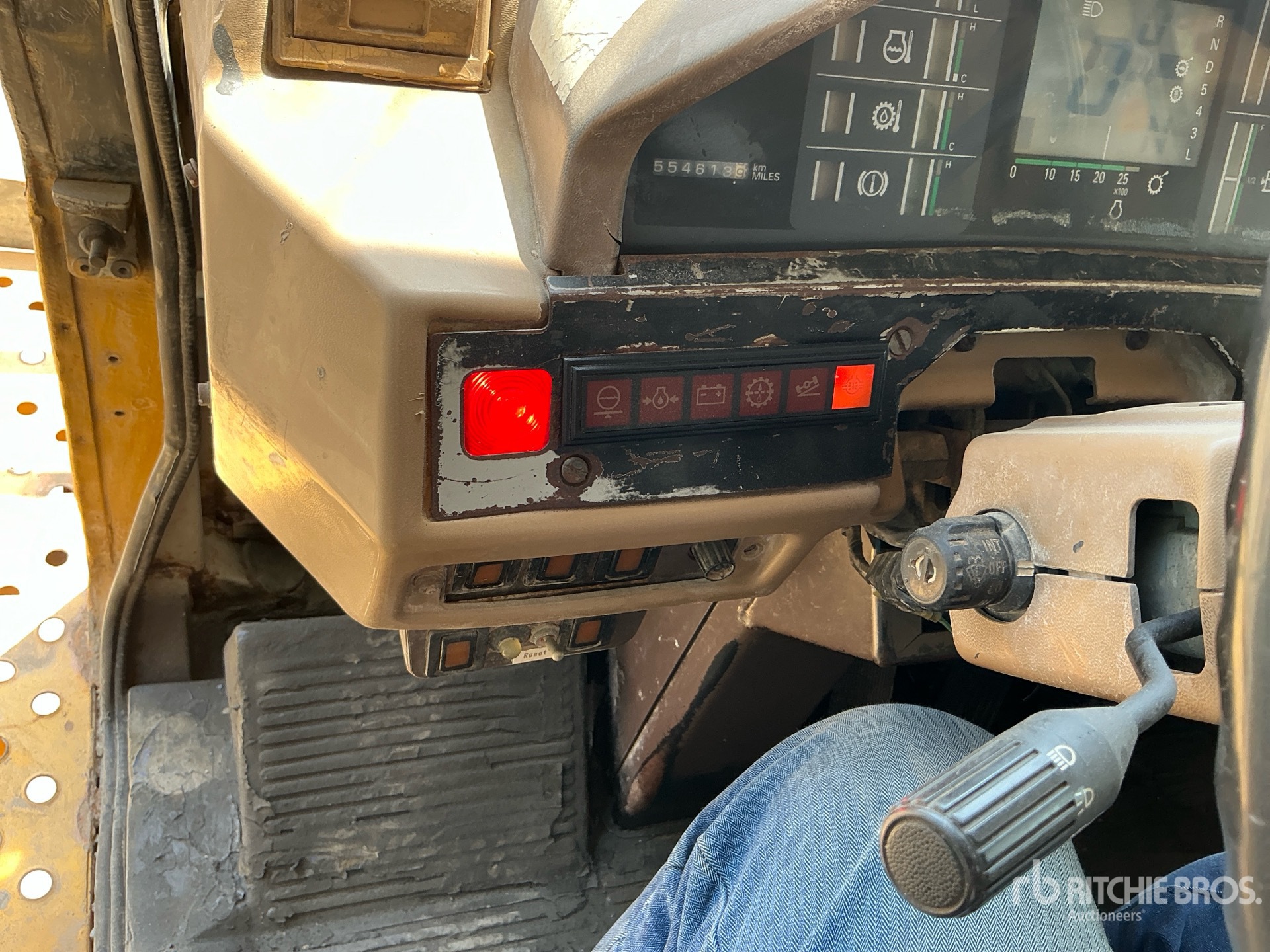 2001 Komatsu HD785-5
