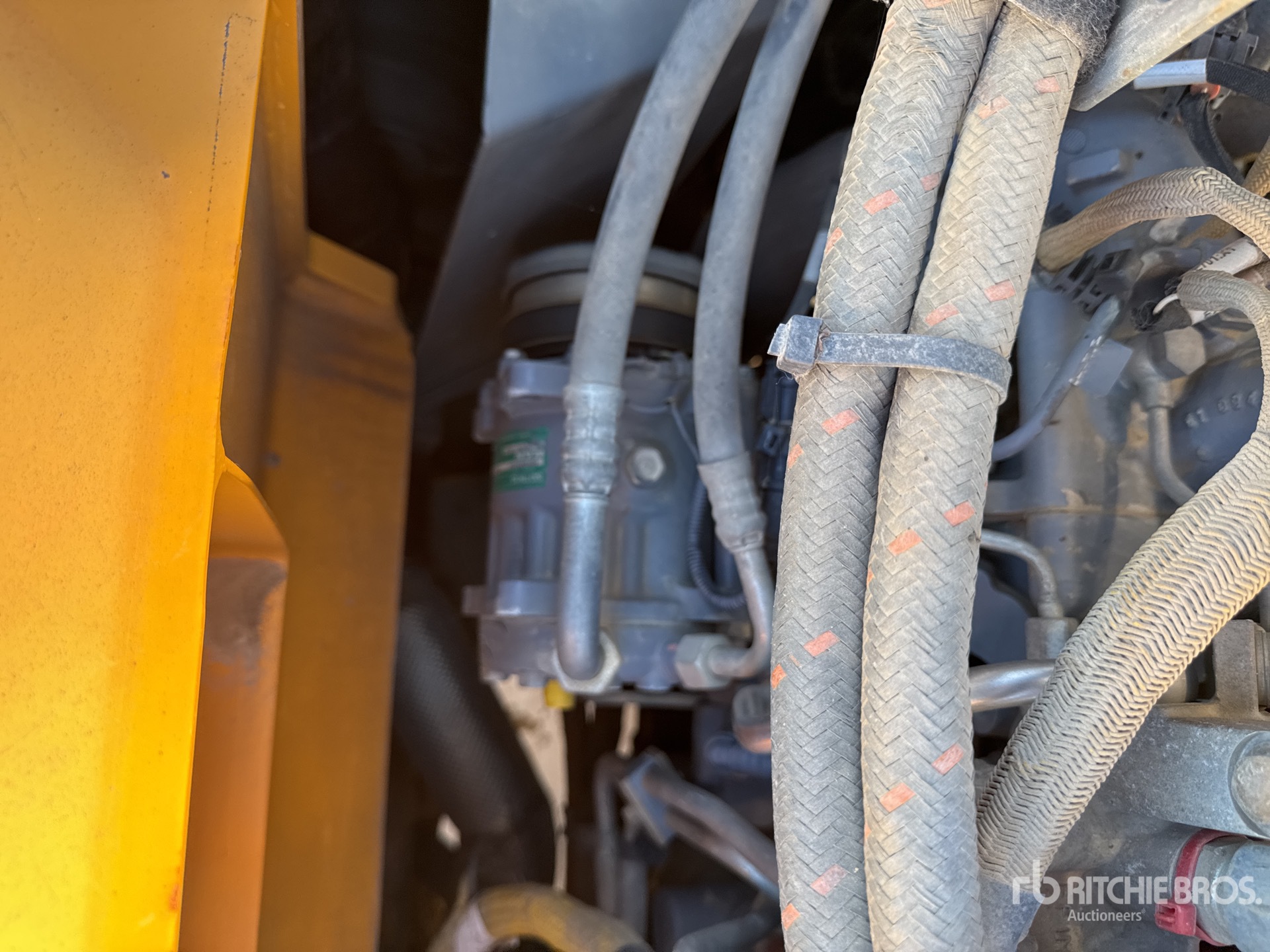 2014 Liebherr R918 LC L
