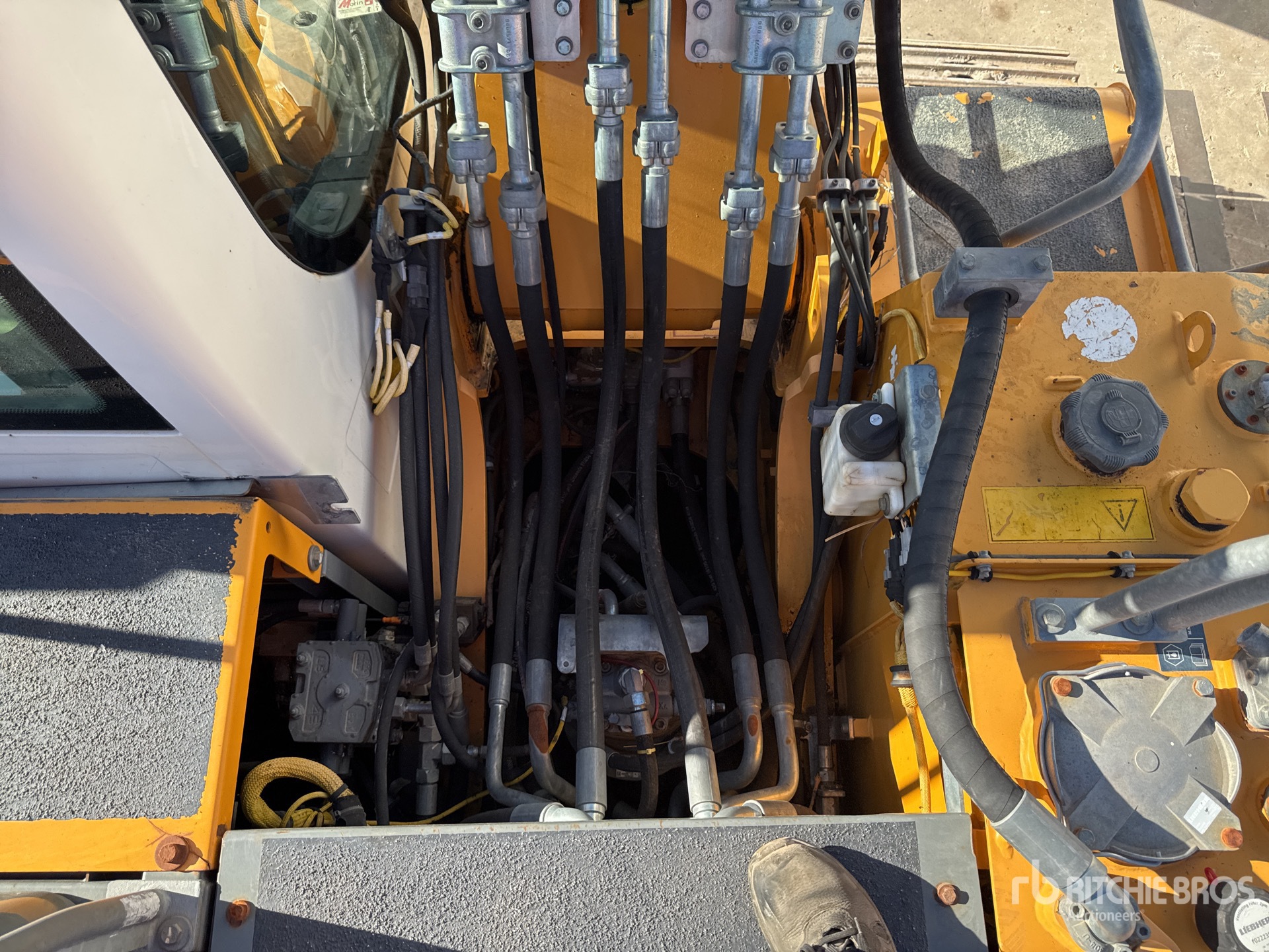 2014 Liebherr R918 LC L