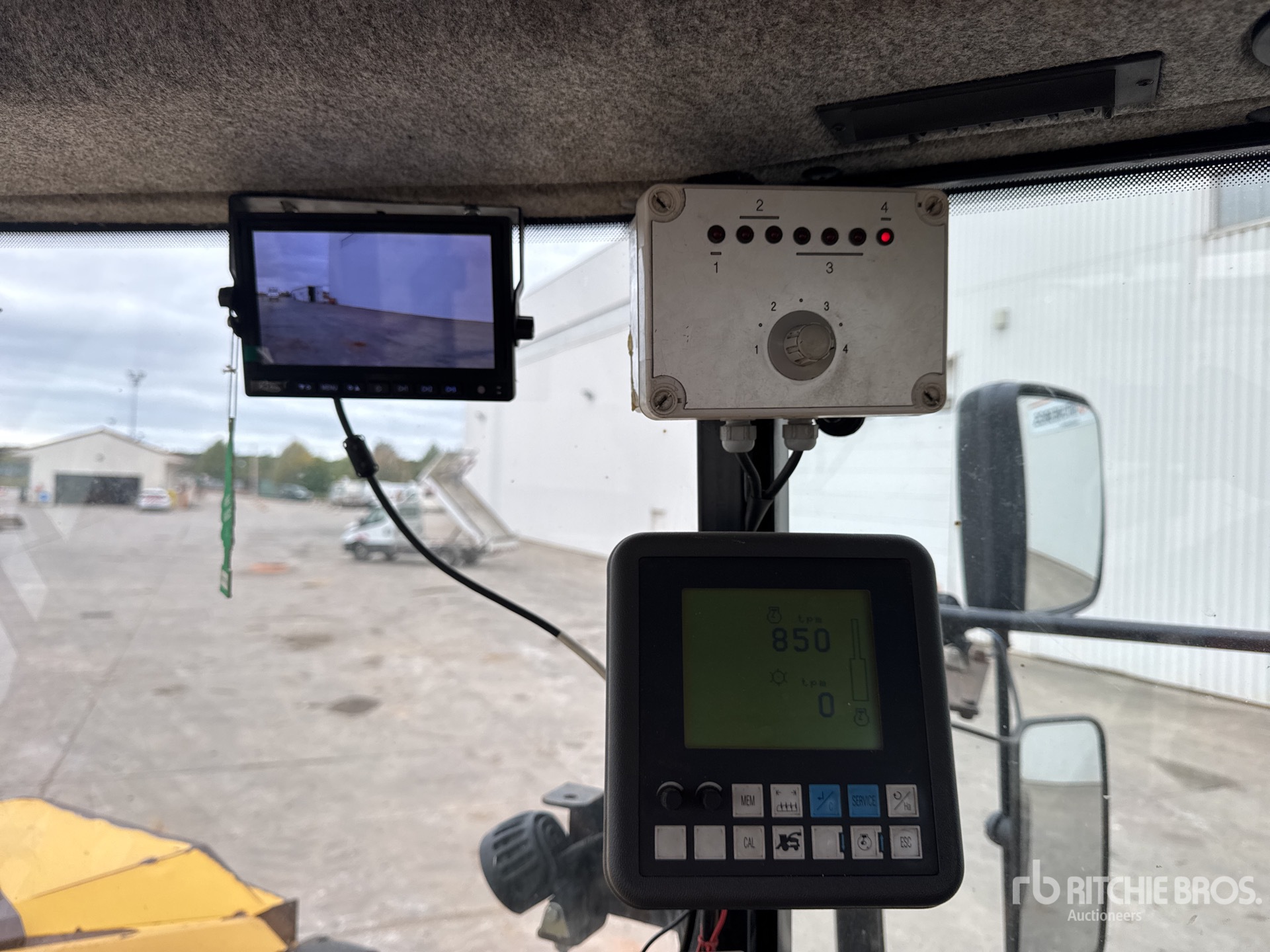 2001 New Holland FX58