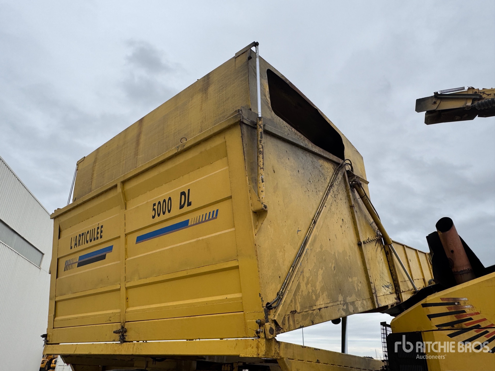 2001 New Holland FX58