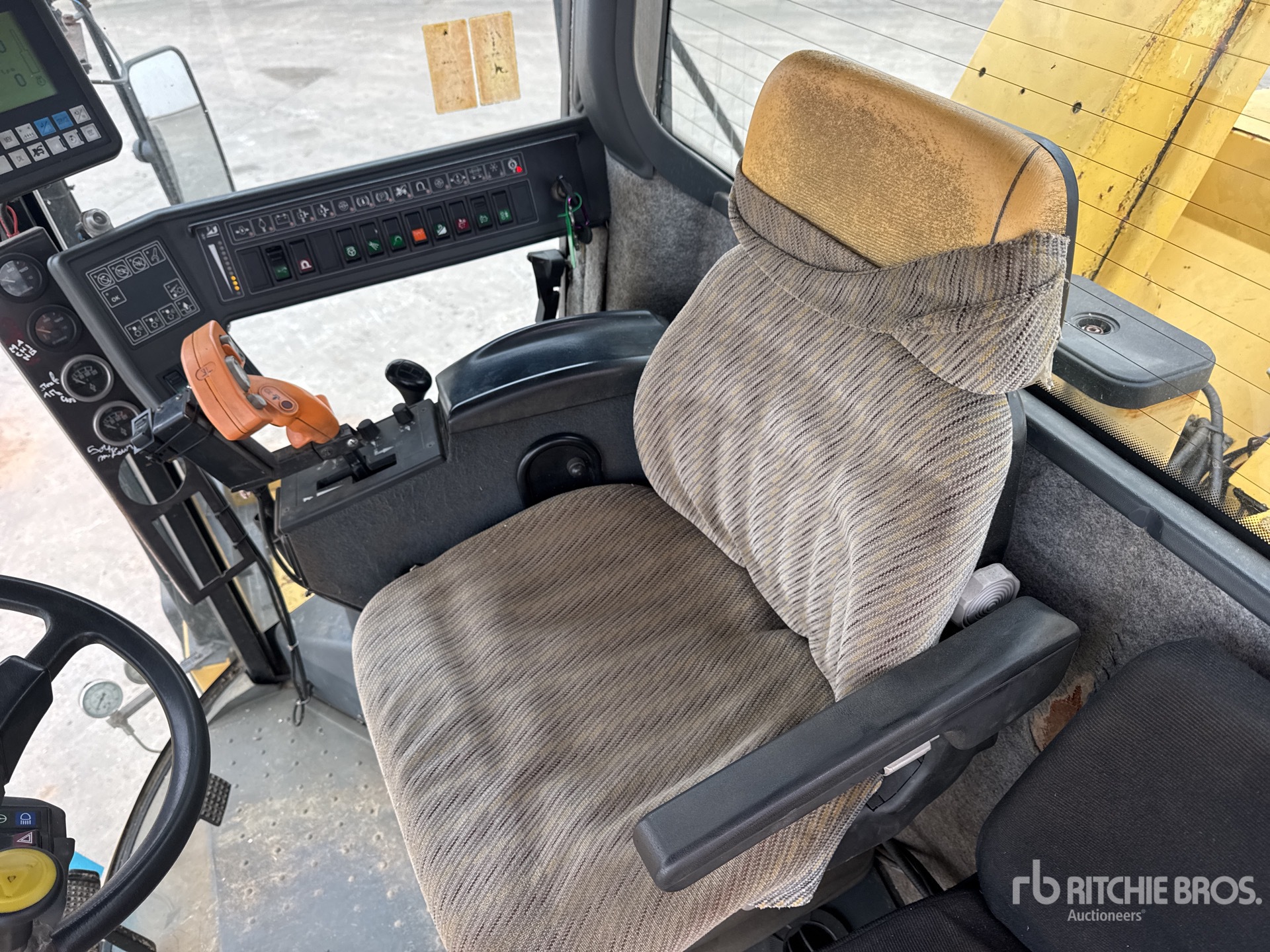 2001 New Holland FX58