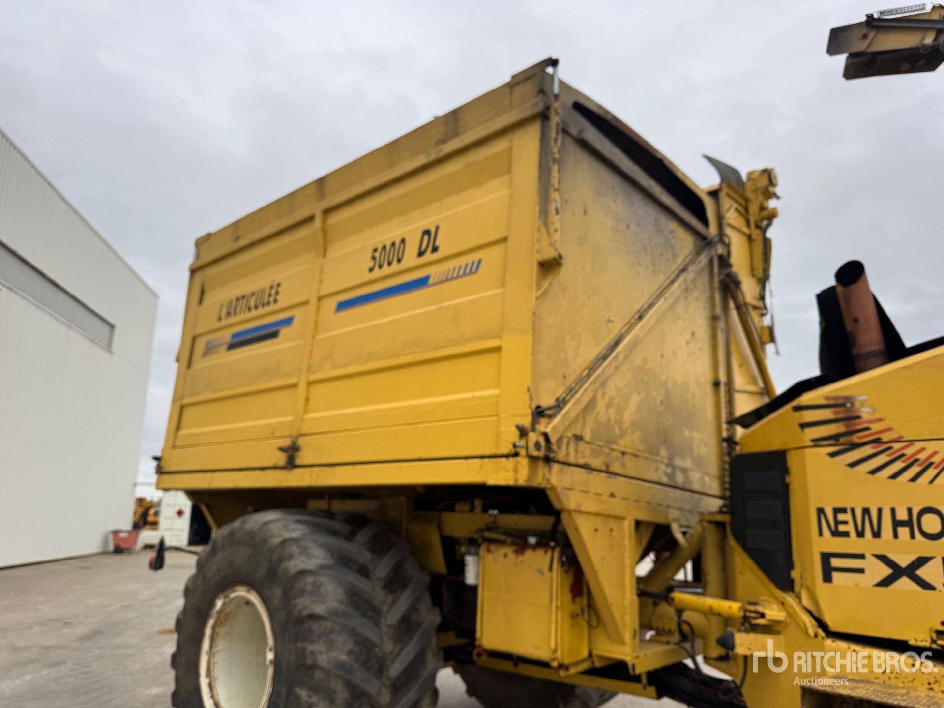 2001 New Holland FX58