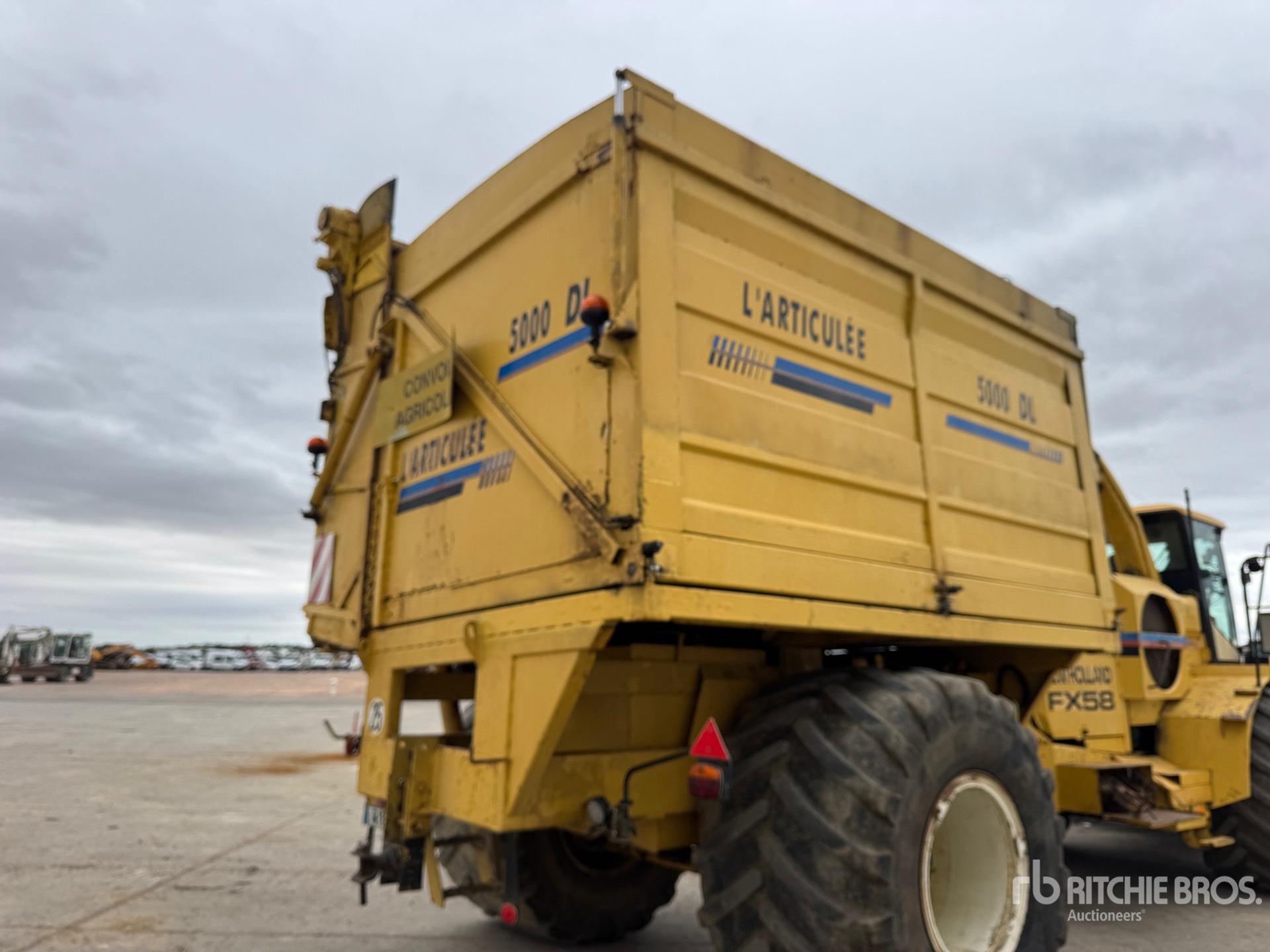 2001 New Holland FX58