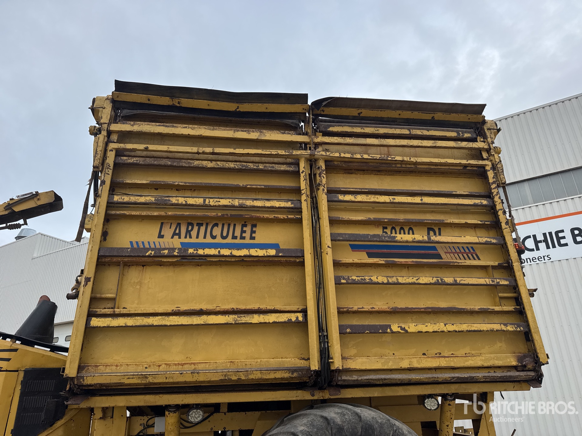 2001 New Holland FX58