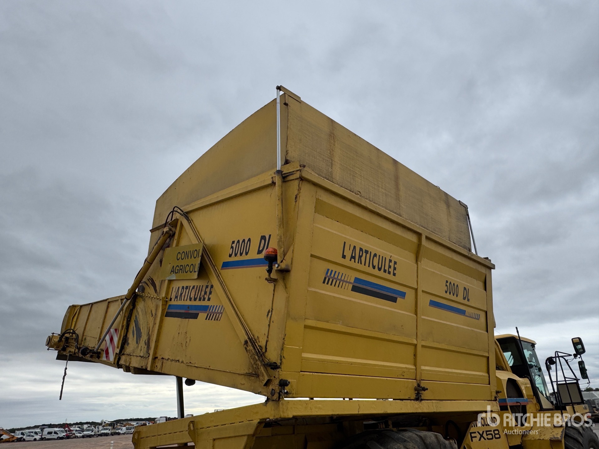 2001 New Holland FX58