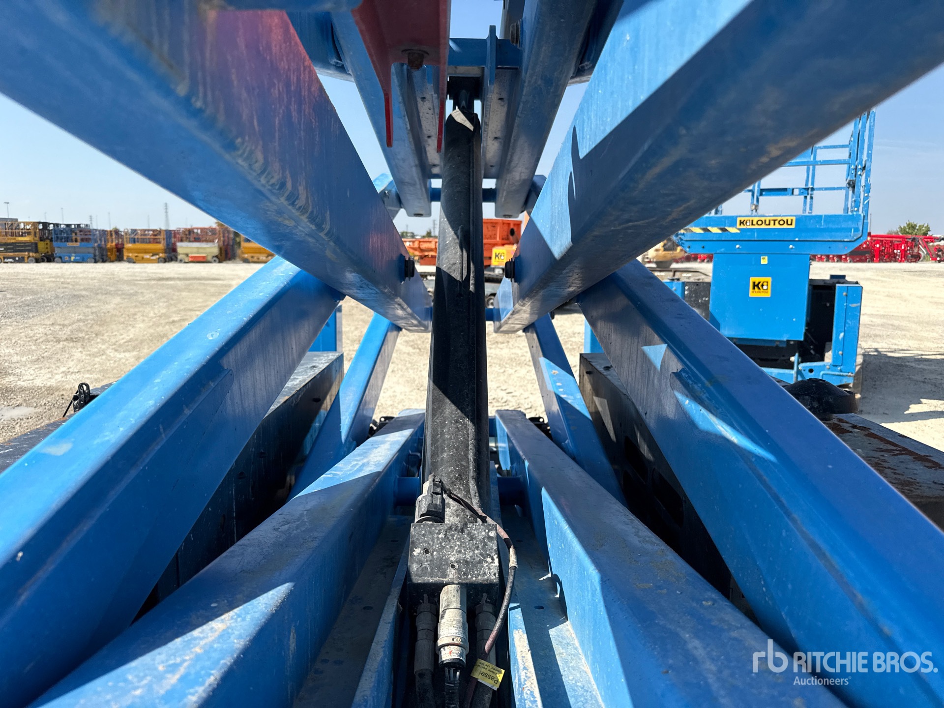 2019 Genie GS-3369RT