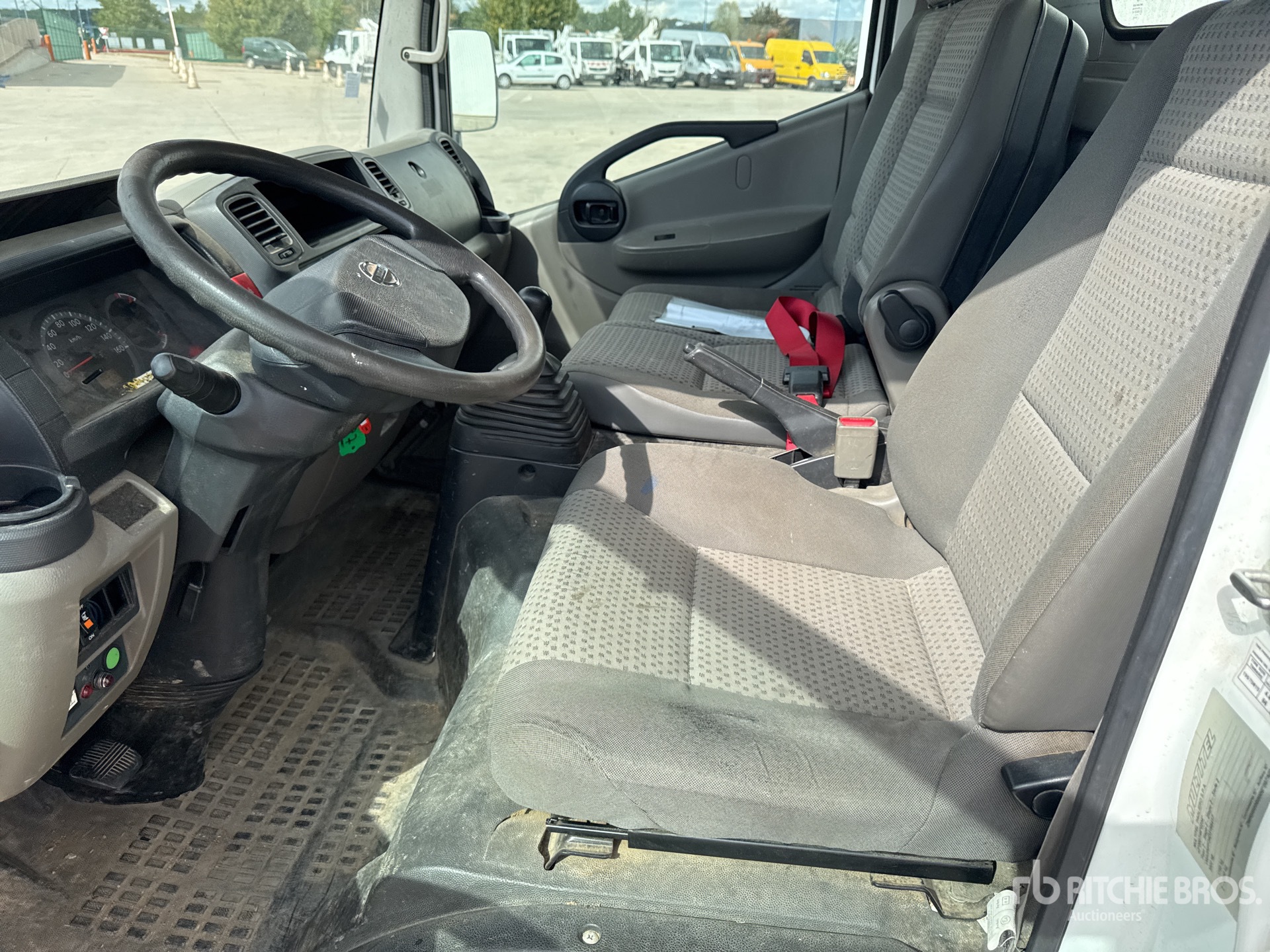 2013 Nissan CABSTAR-MULTITE
