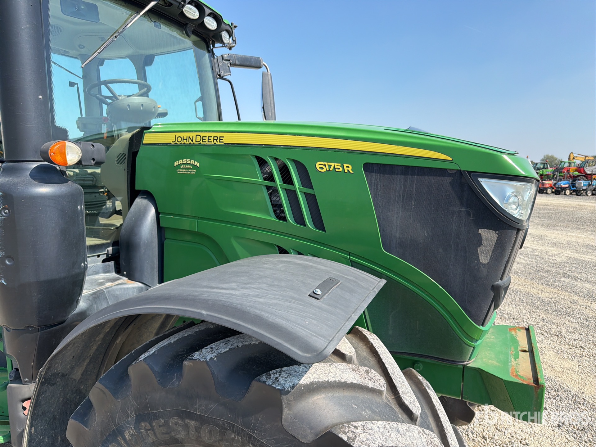 John Deere 6175R