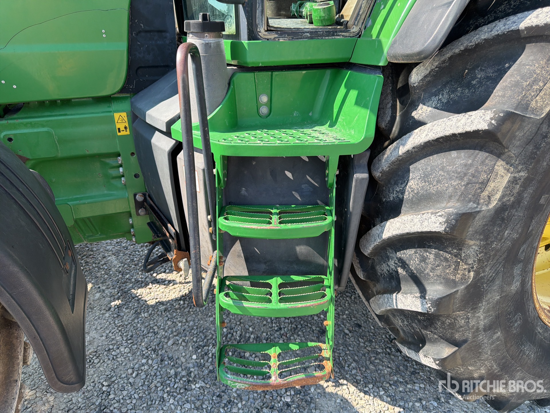 John Deere 8320