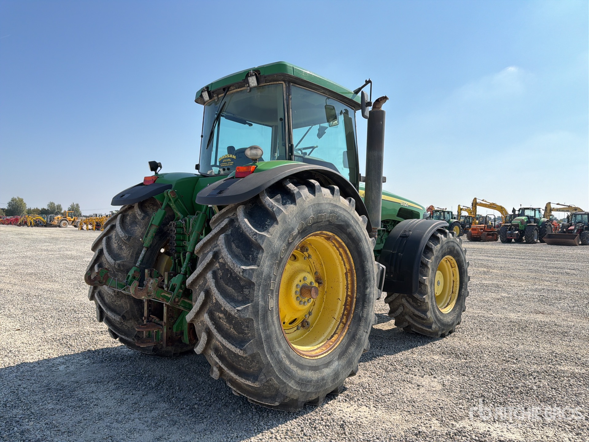 John Deere 8320