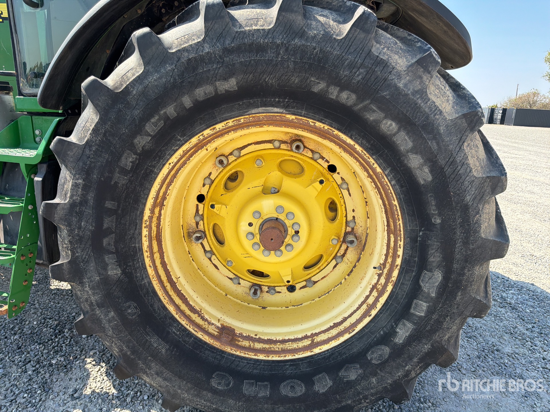 John Deere 8320