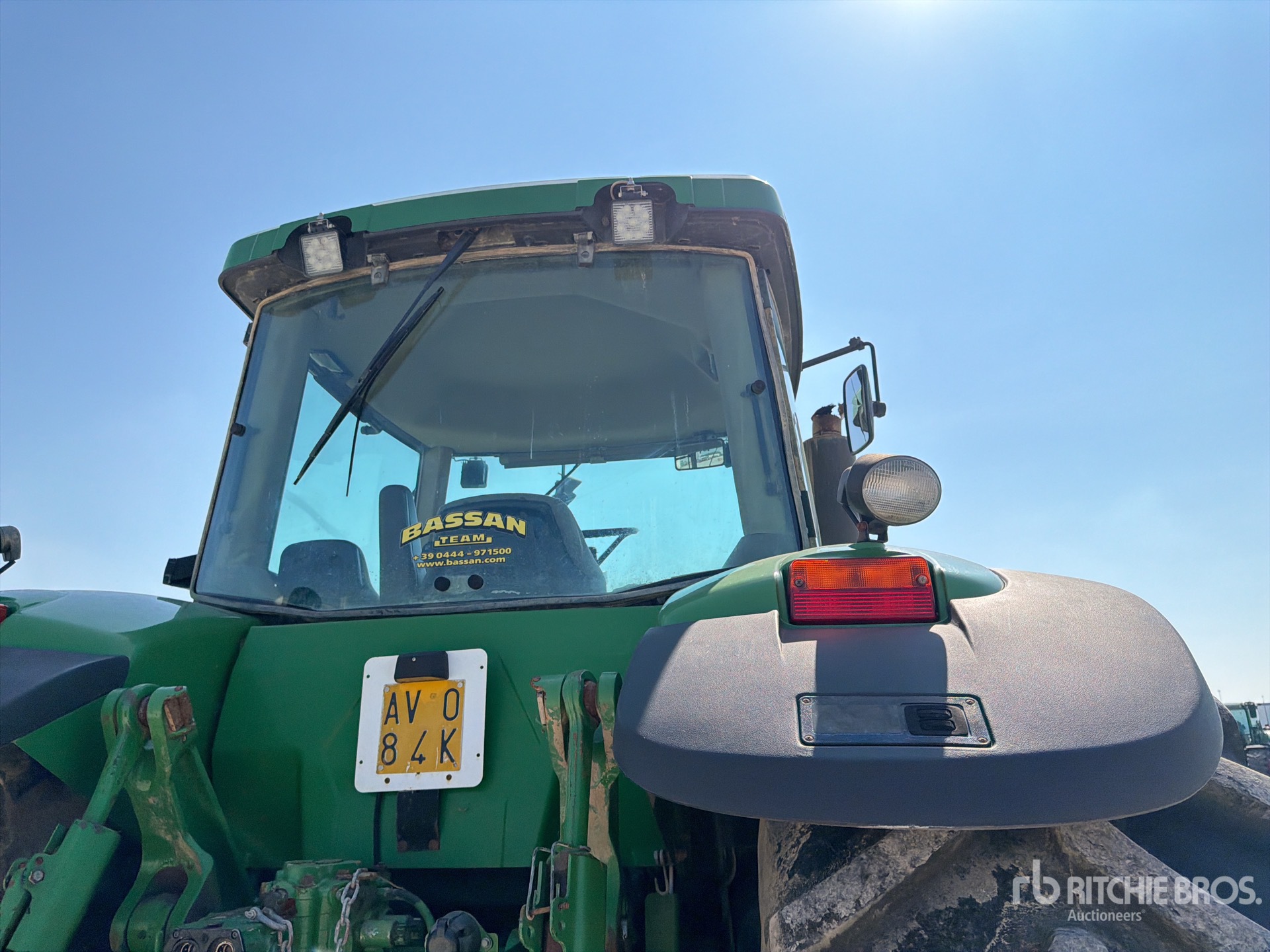 John Deere 8320