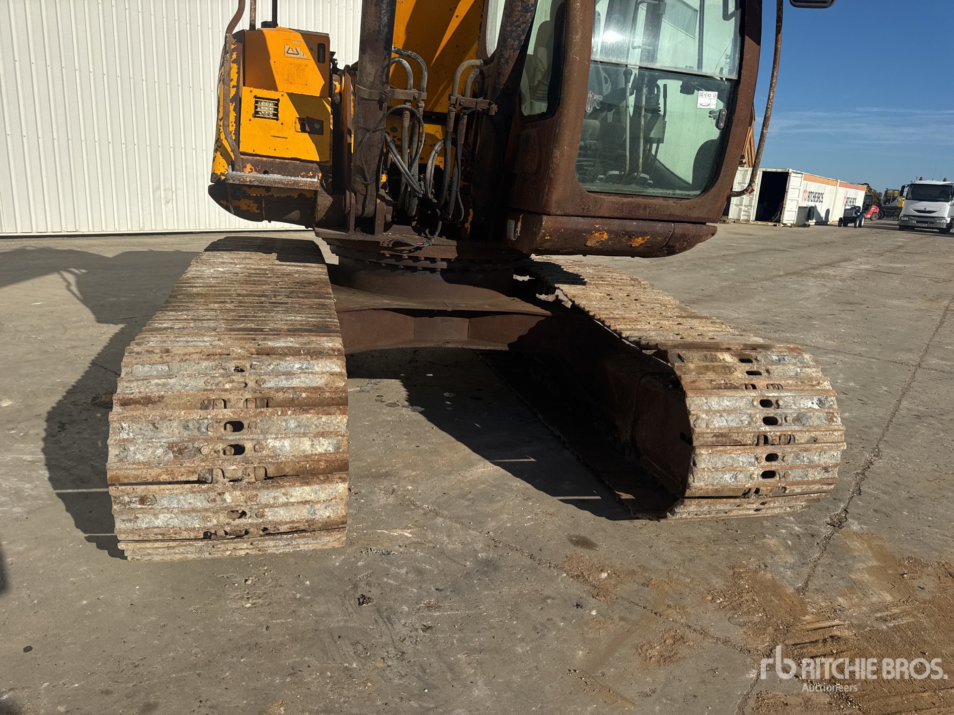 2010 JCB JS220