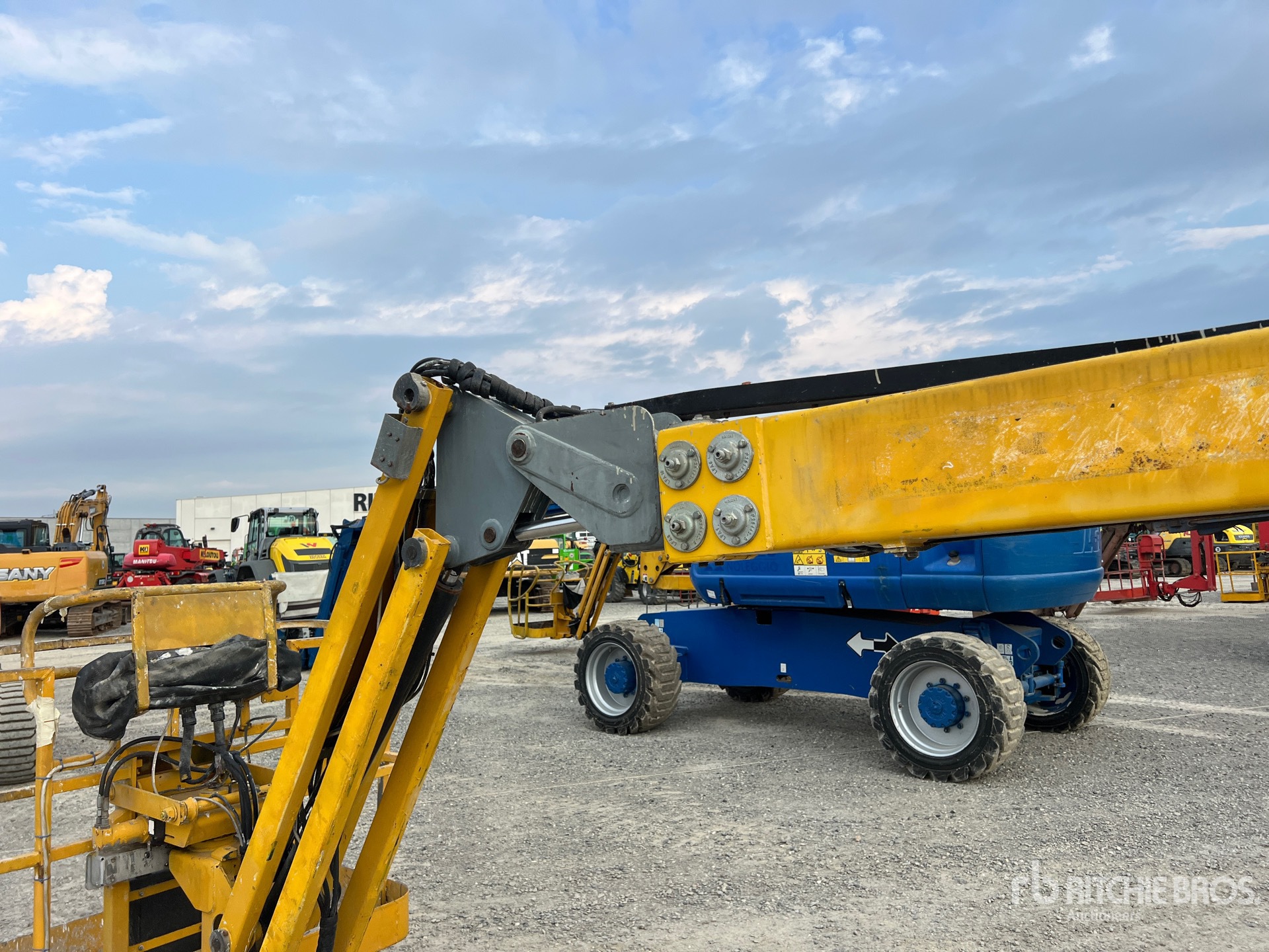 2008 Haulotte HA18PX