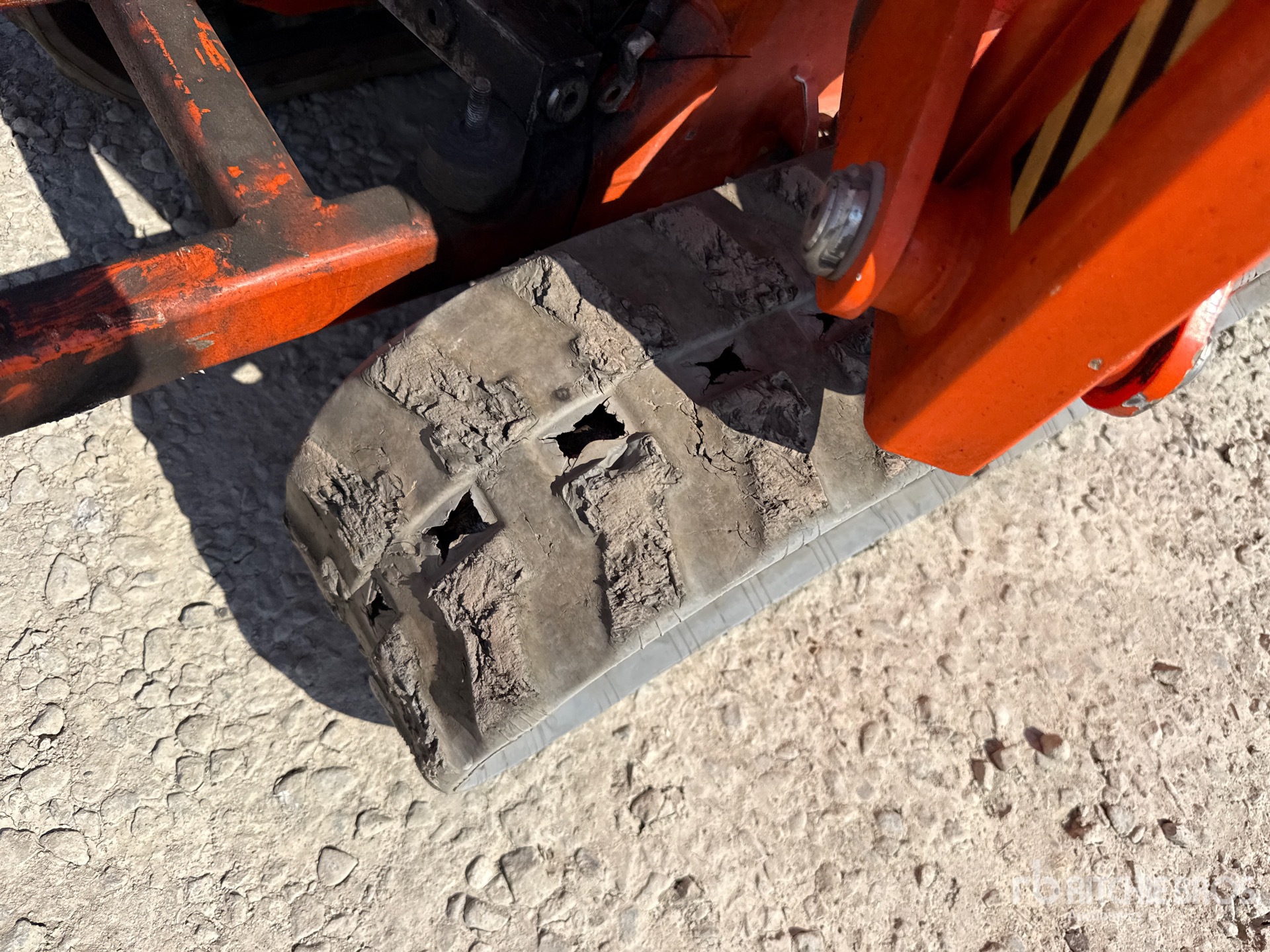 2018 Easy Lift R130