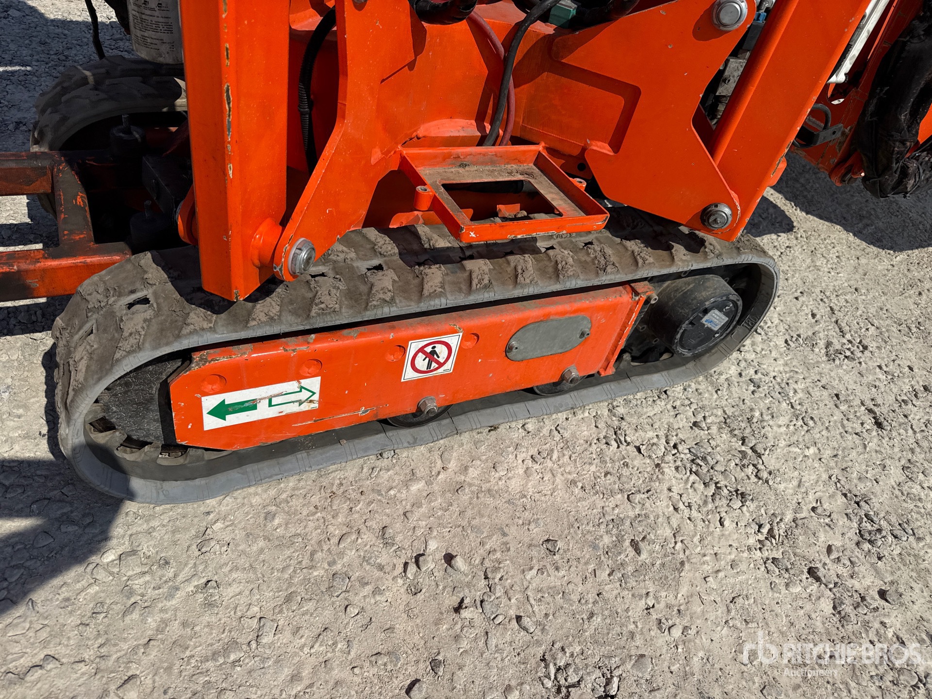 2018 Easy Lift R130