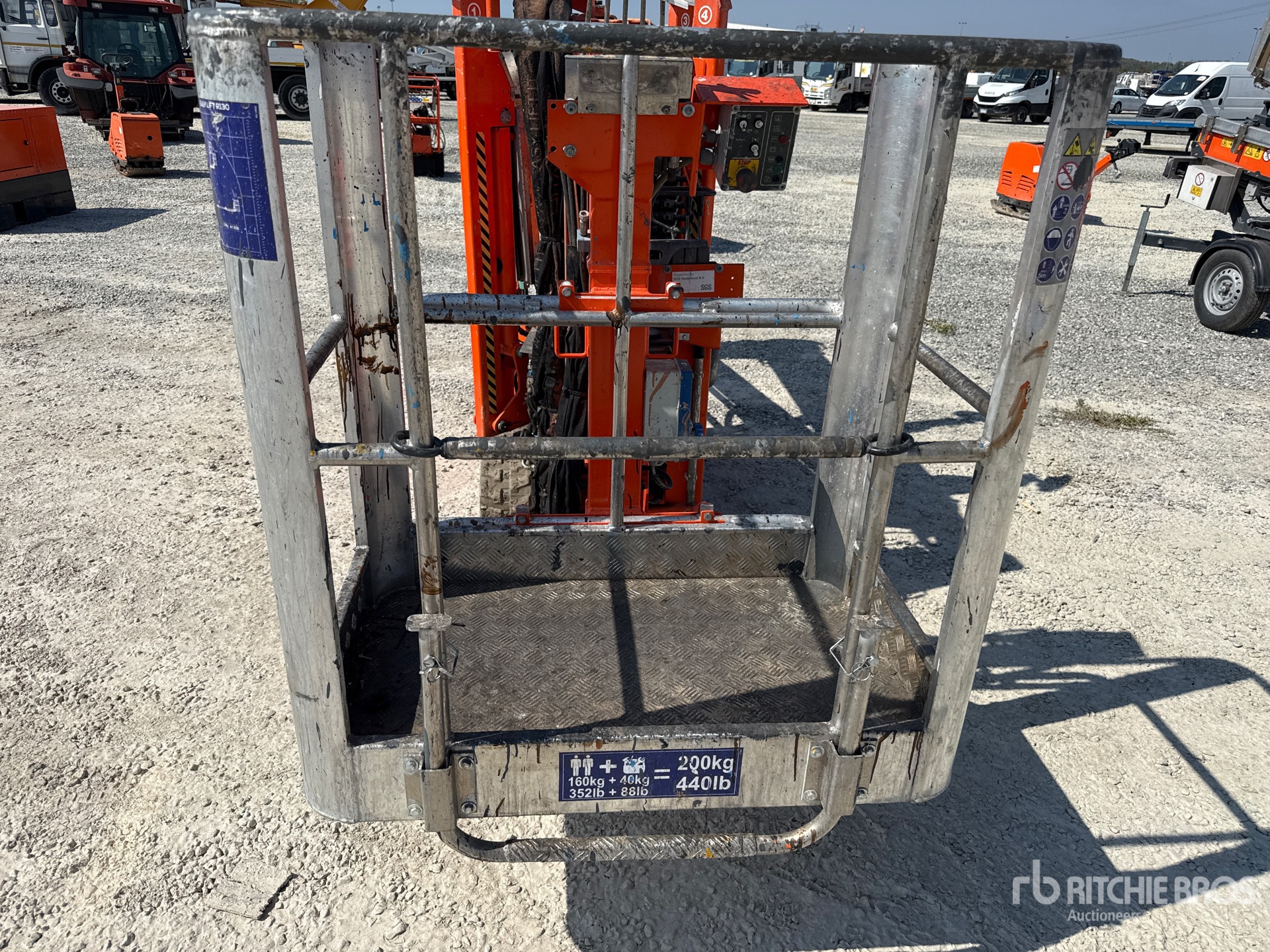 2018 Easy Lift R130