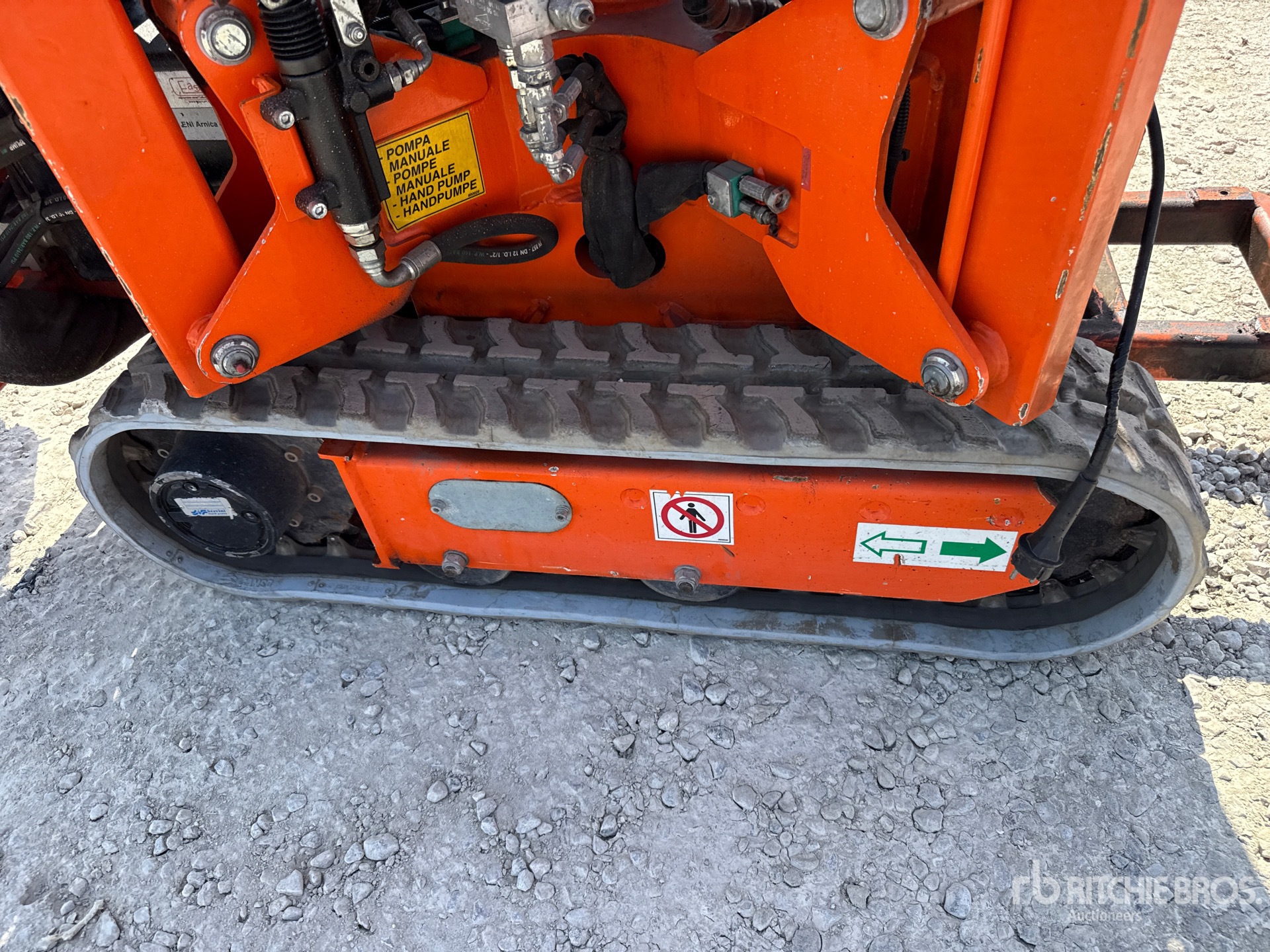 2018 Easy Lift R130